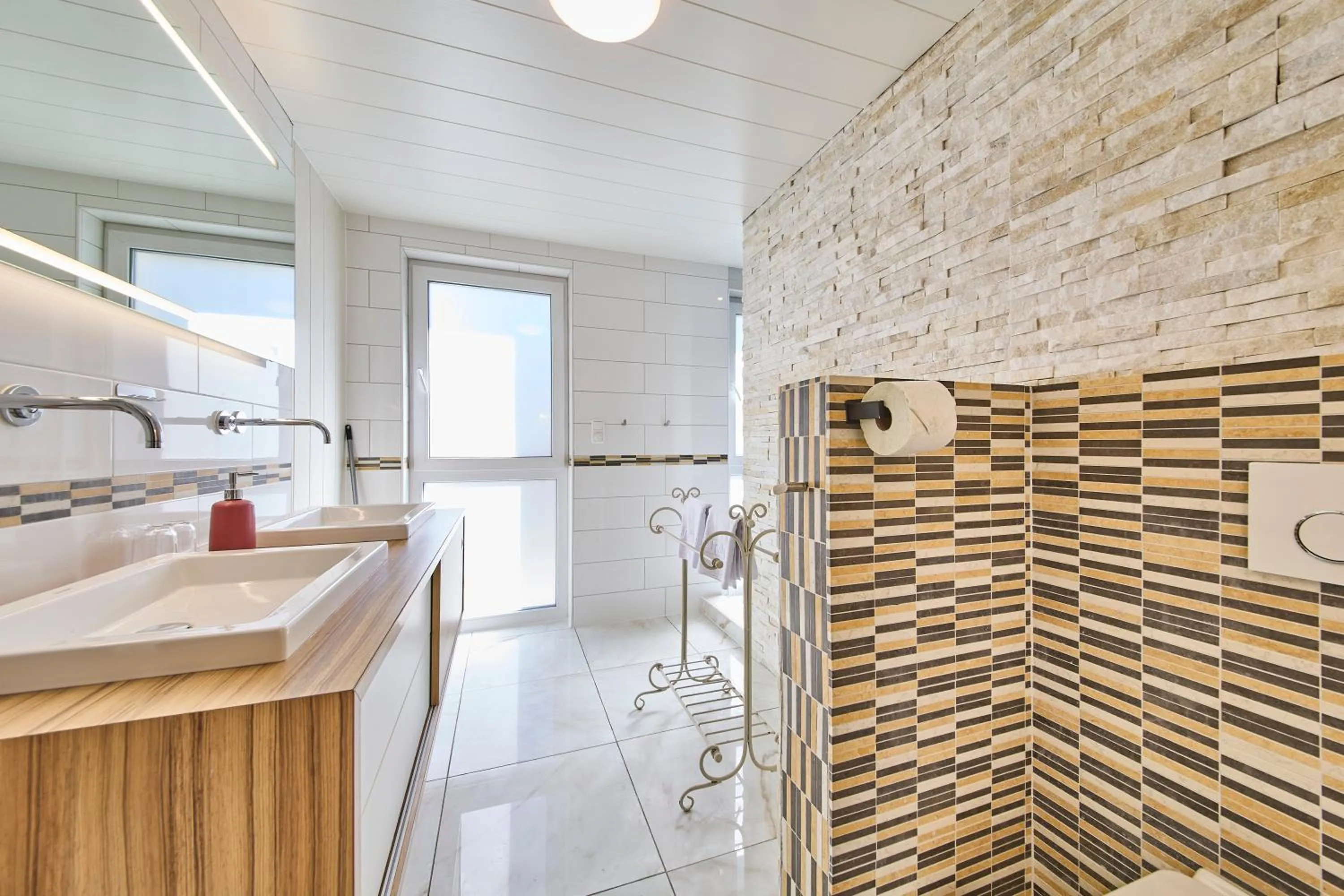 Bathroom in Apartments Enzian