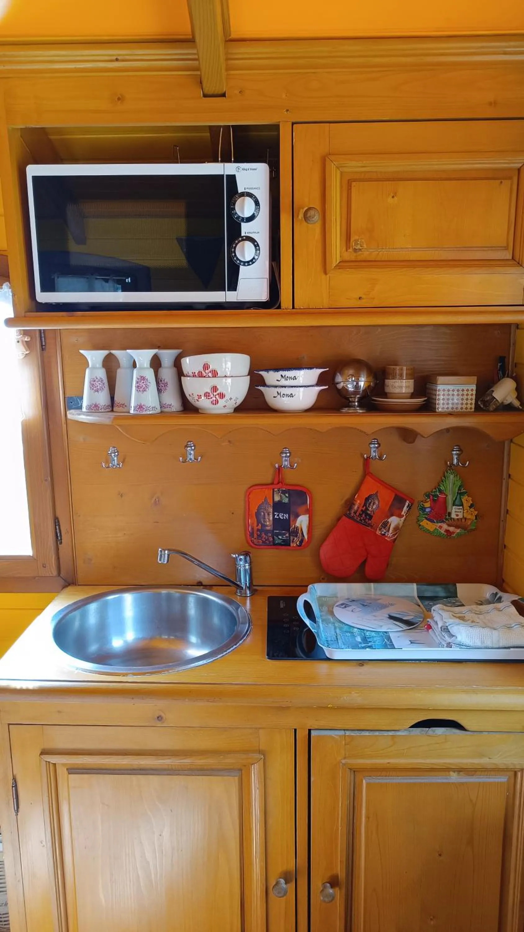 Kitchen or kitchenette in La Clé des Roulottes