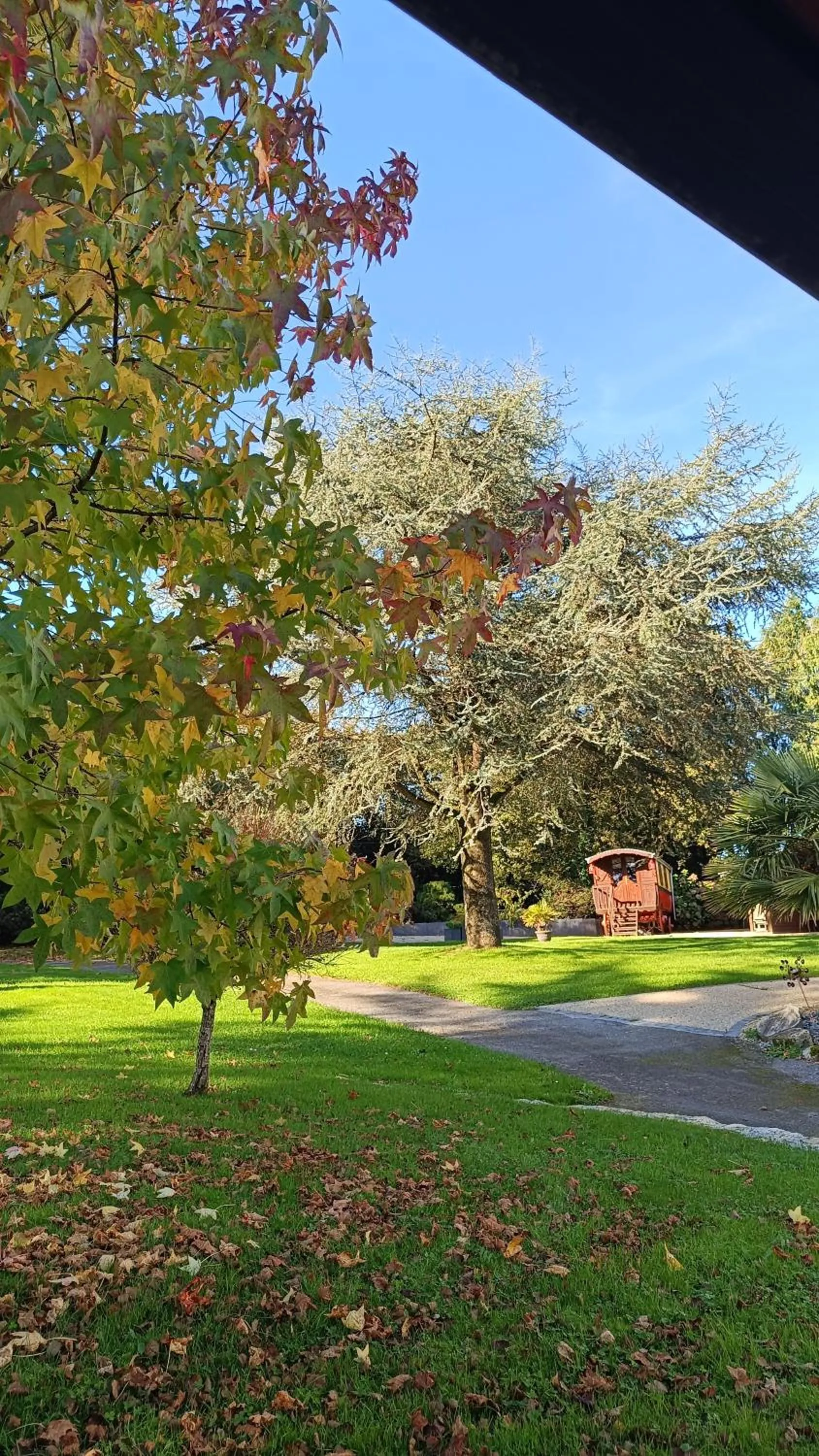 Garden in La Clé des Roulottes