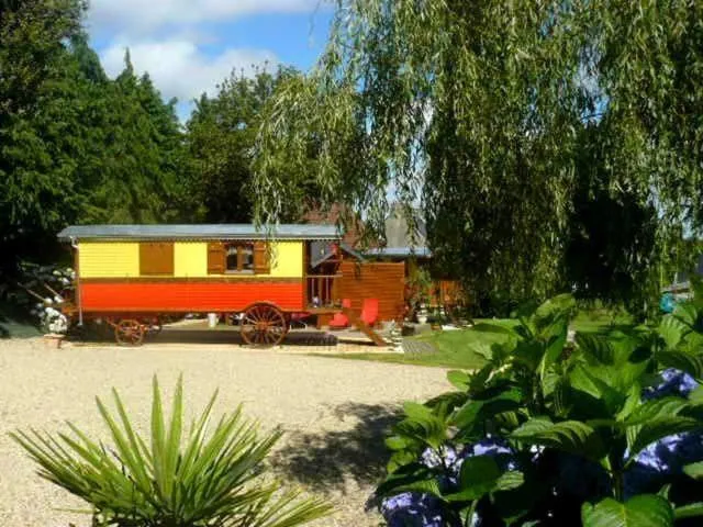 Garden in La Clé des Roulottes