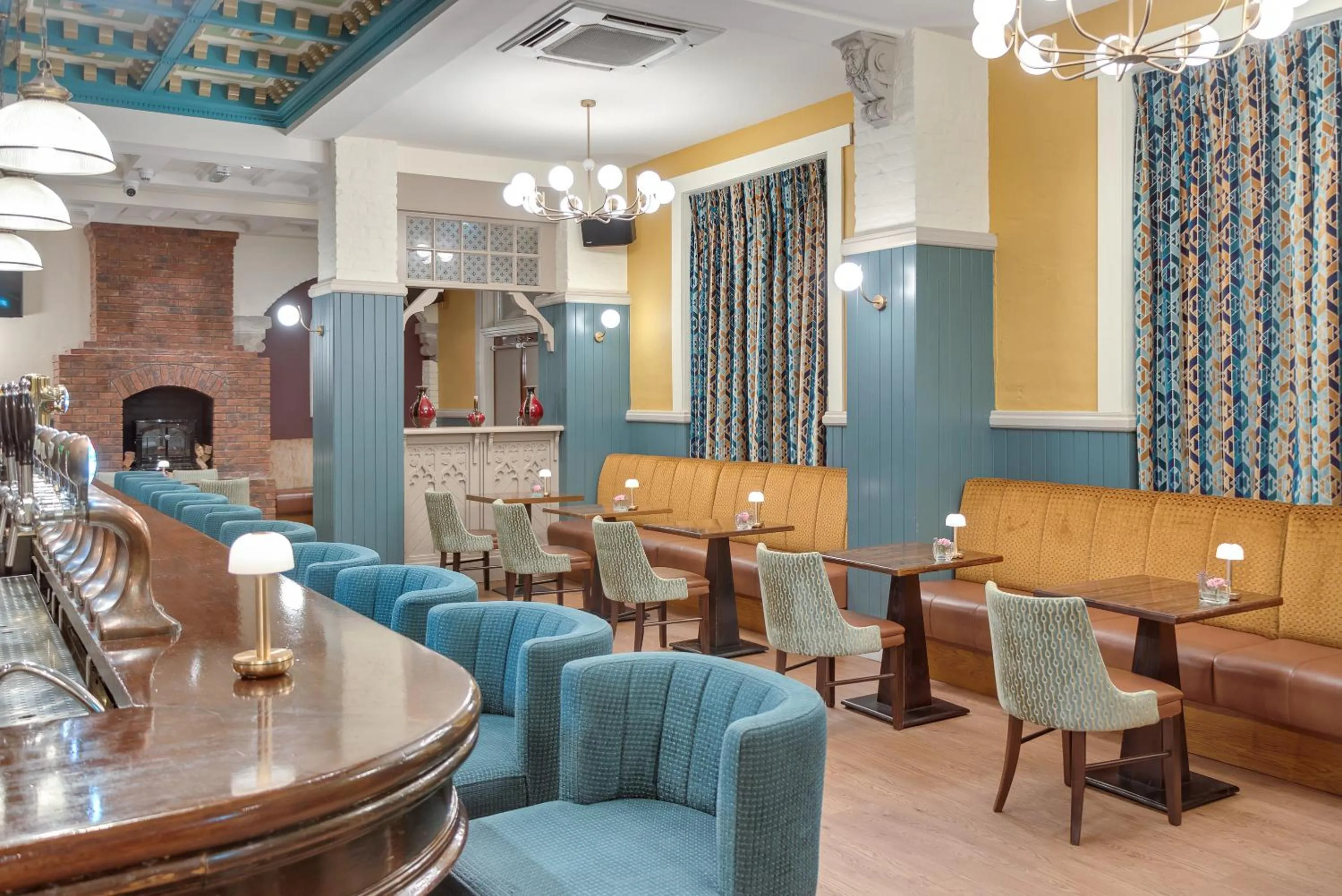 Lounge or bar in The Kingsley Hotel