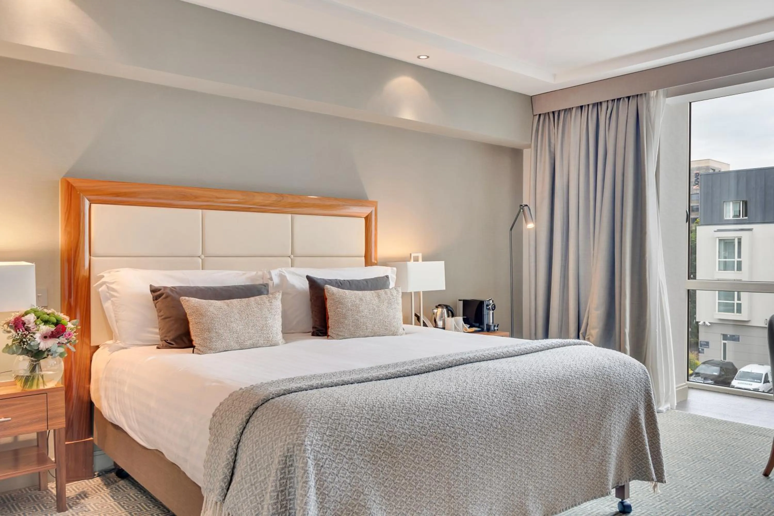 Bedroom, Bed in The Kingsley Hotel