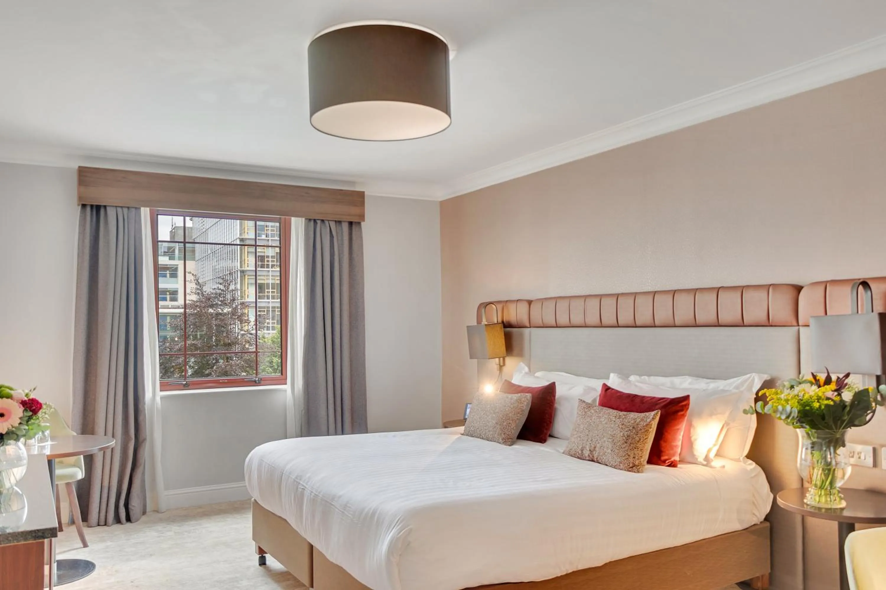 Bedroom, Bed in The Kingsley Hotel