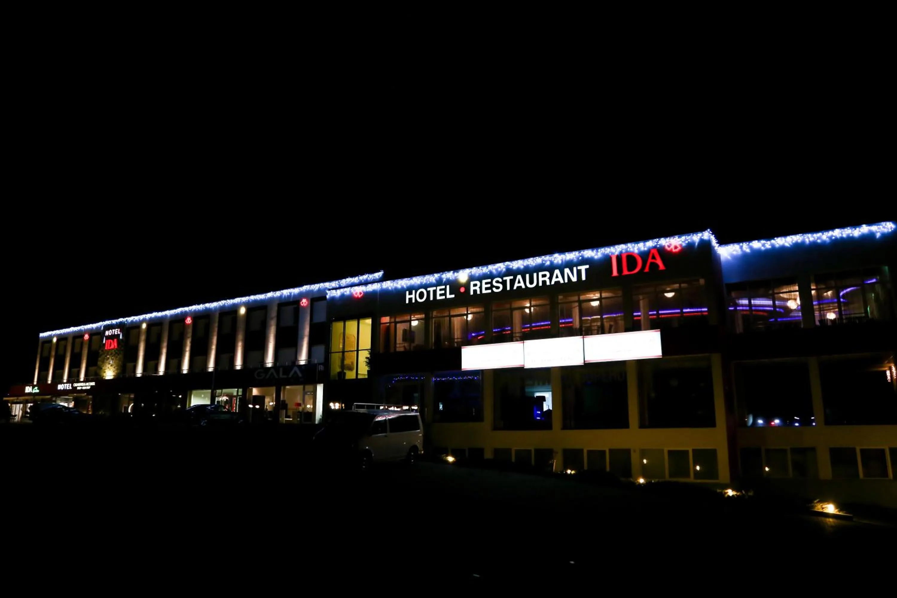 Property building in Hotel & Restaurant Ida