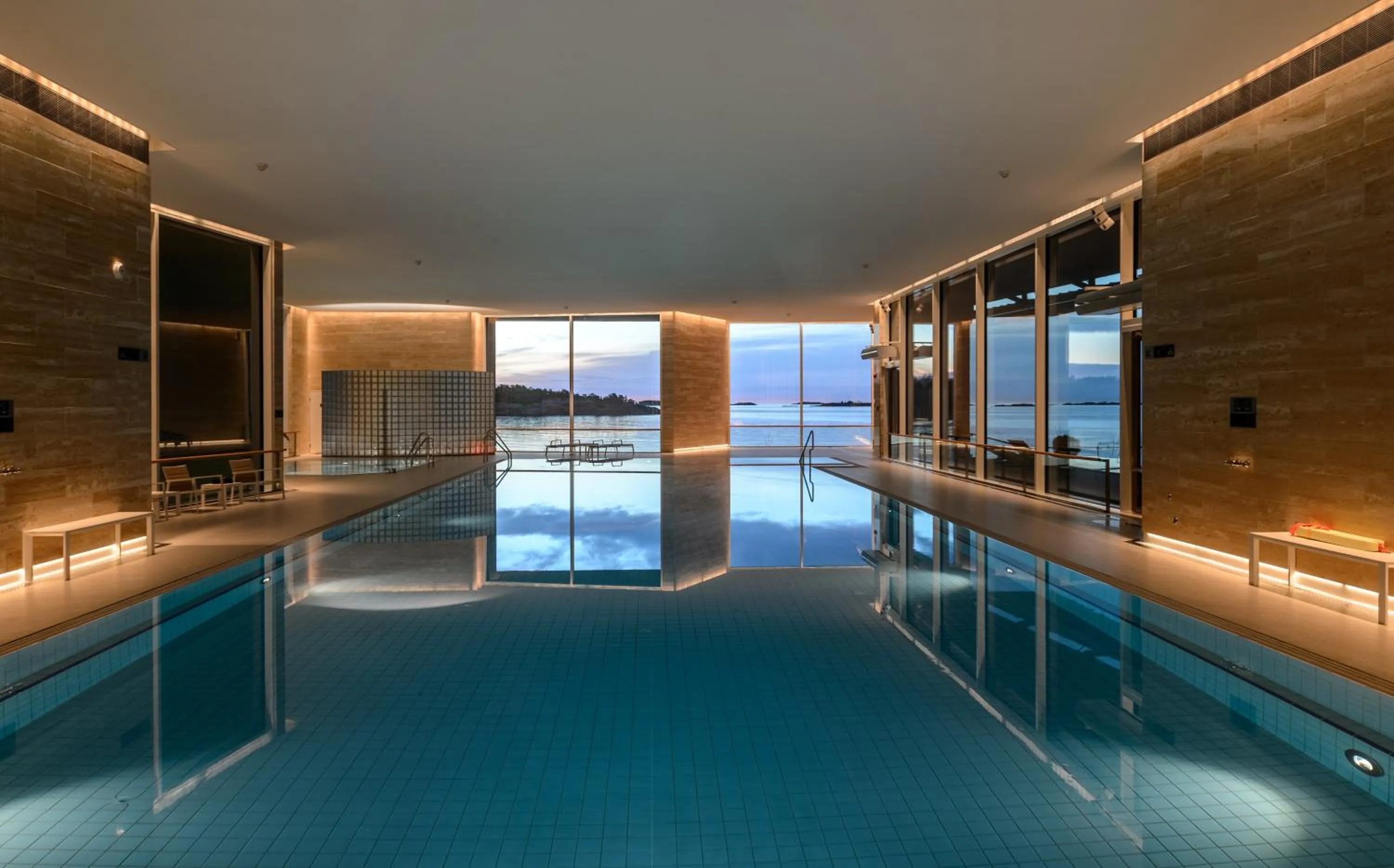 Swimming pool in Regatta Spa Hotel