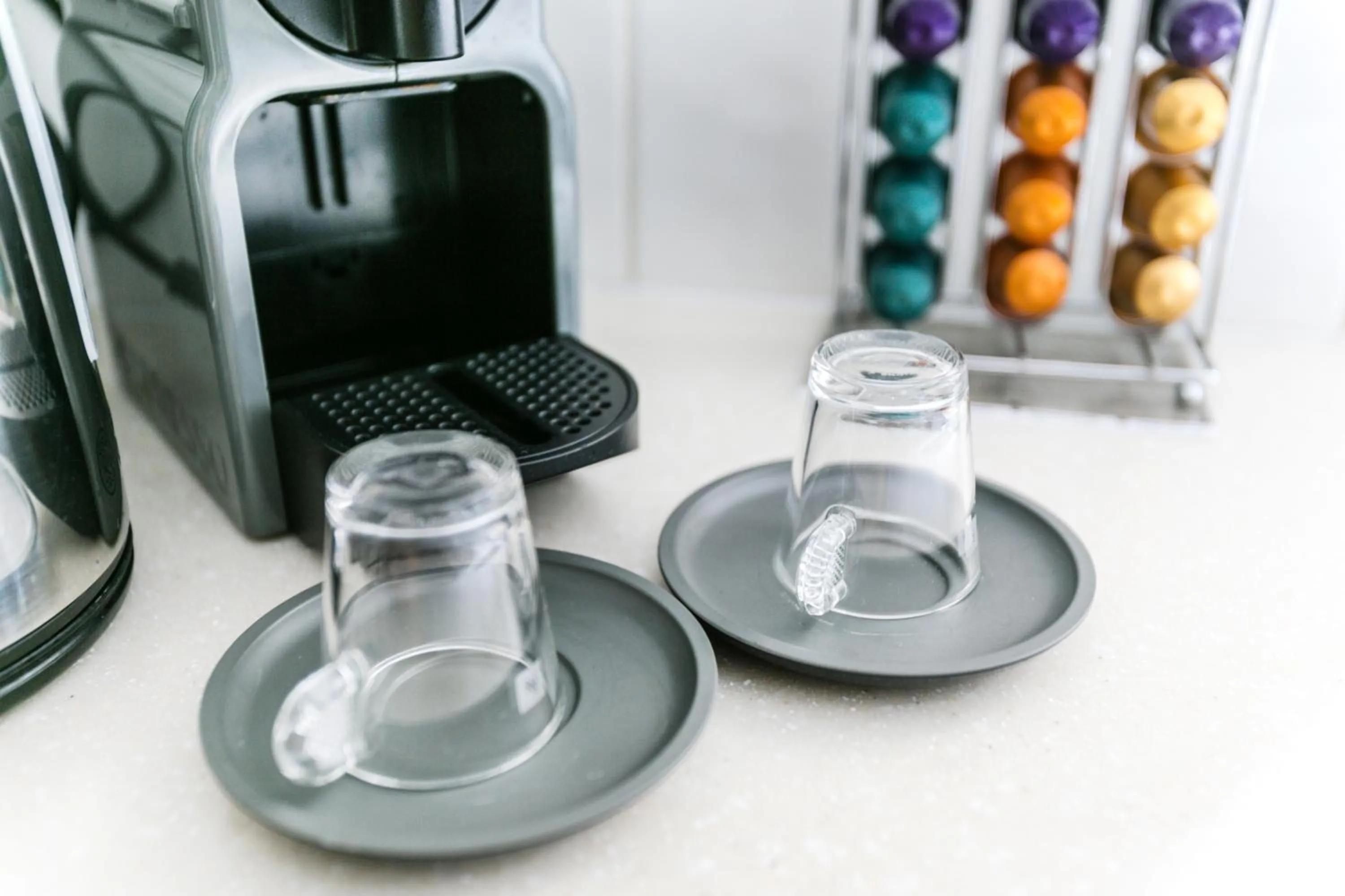 Coffee/tea facilities in Park Lane Apartments/Shaw House