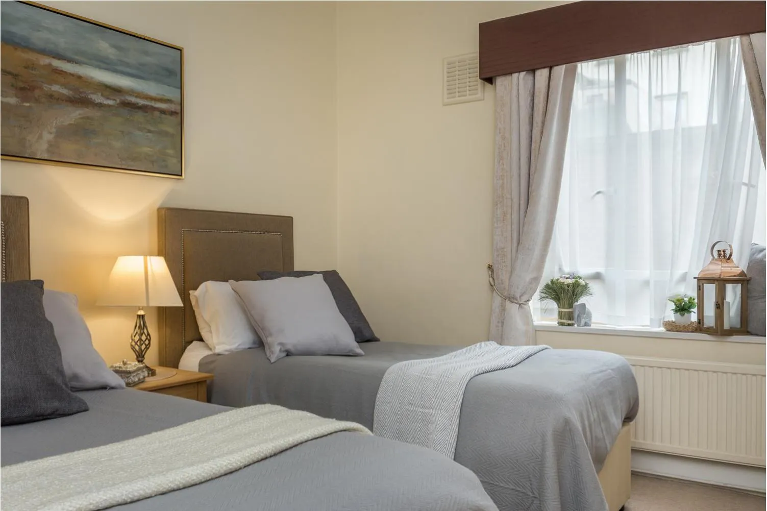 Bed in Park Lane Apartments/Shaw House