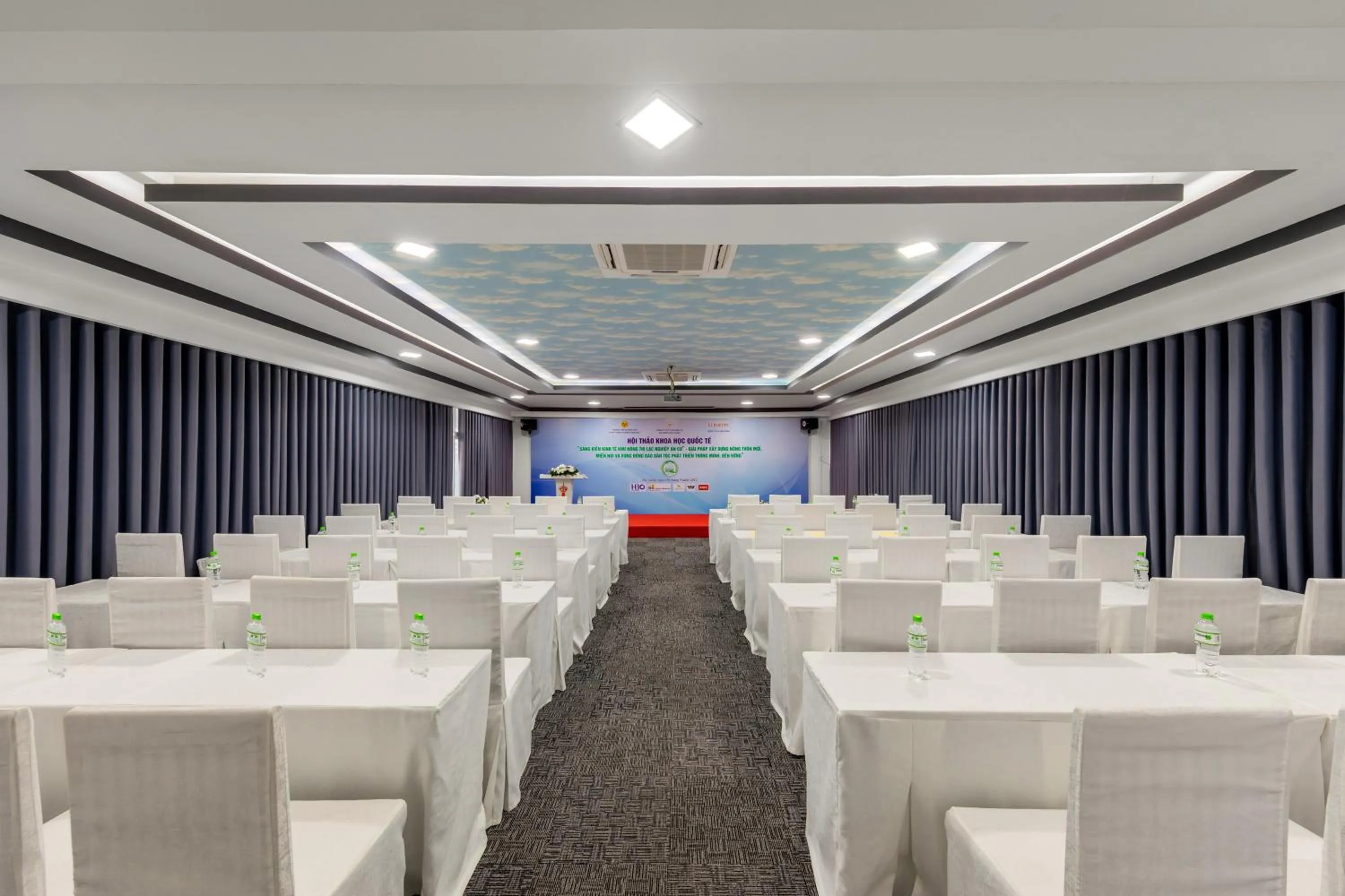 Meeting/conference room in Kay Han Riverfront Hotel Da Nang