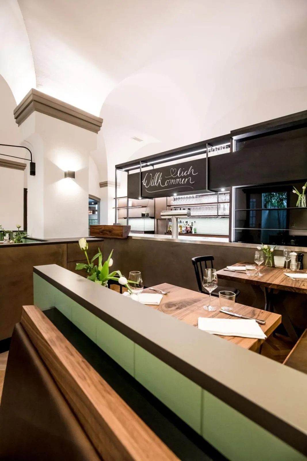 Restaurant/places to eat in Hotel Der Löwen