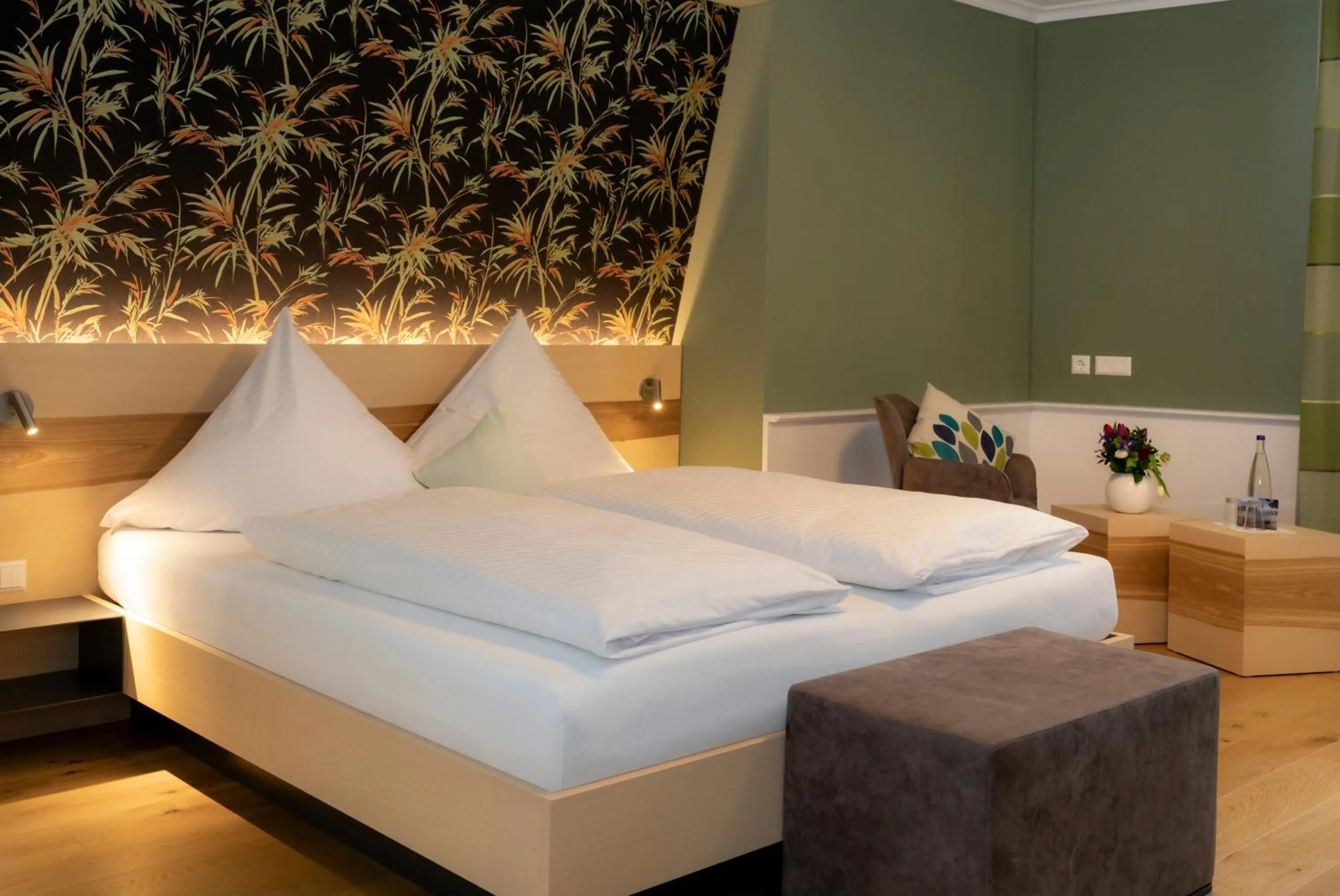 Photo of the whole room, Bed in Hotel Der Löwen