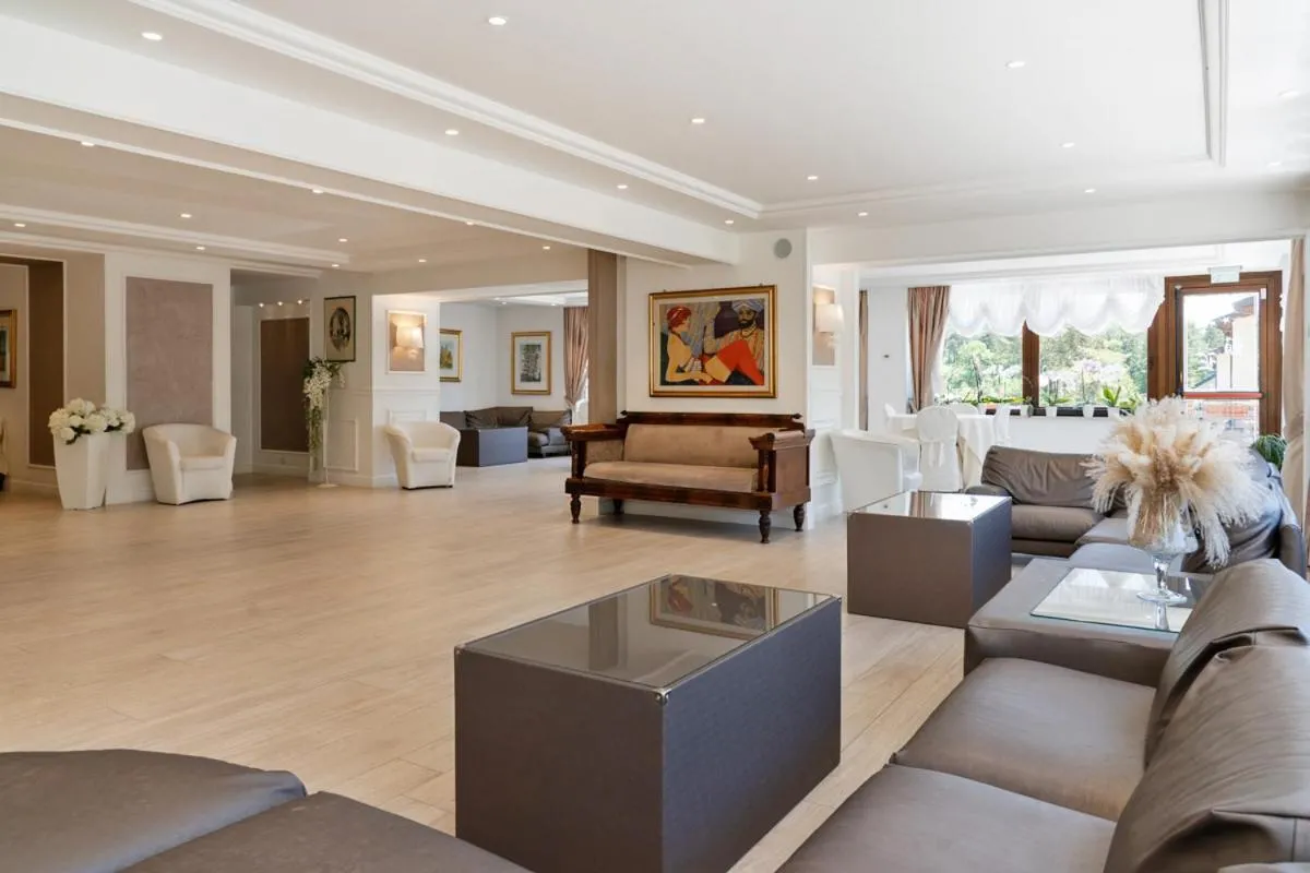 Lobby or reception in Hotel Edelweiss