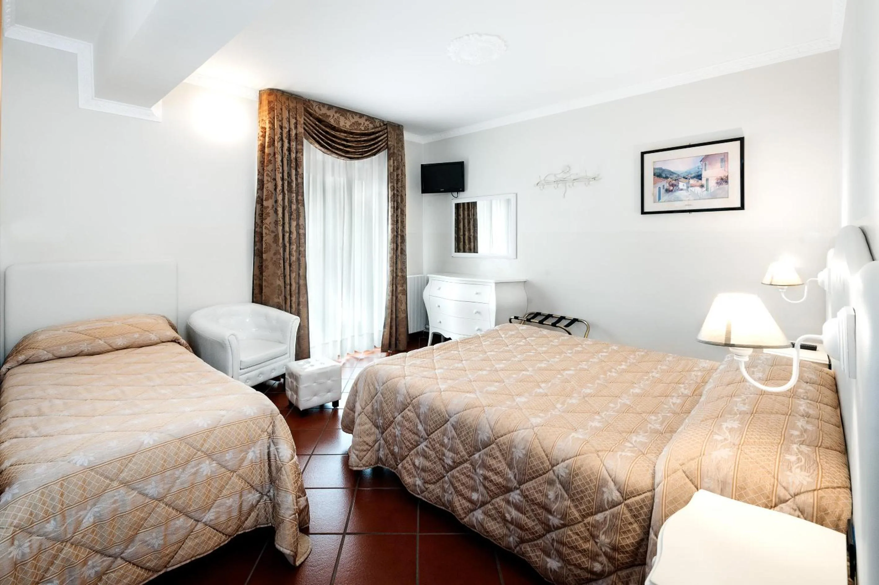 Other, Bed in Hotel Edelweiss