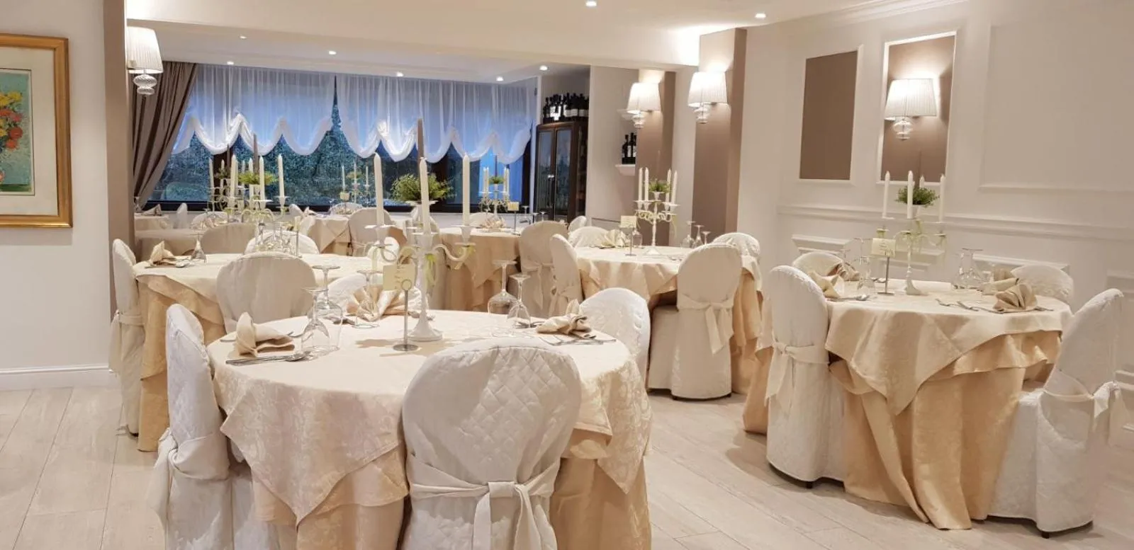 Restaurant/places to eat in Hotel Edelweiss
