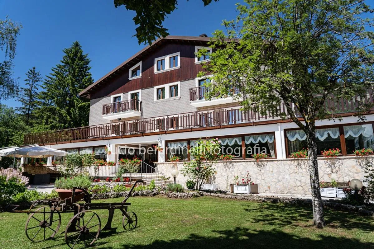 Summer in Hotel Edelweiss
