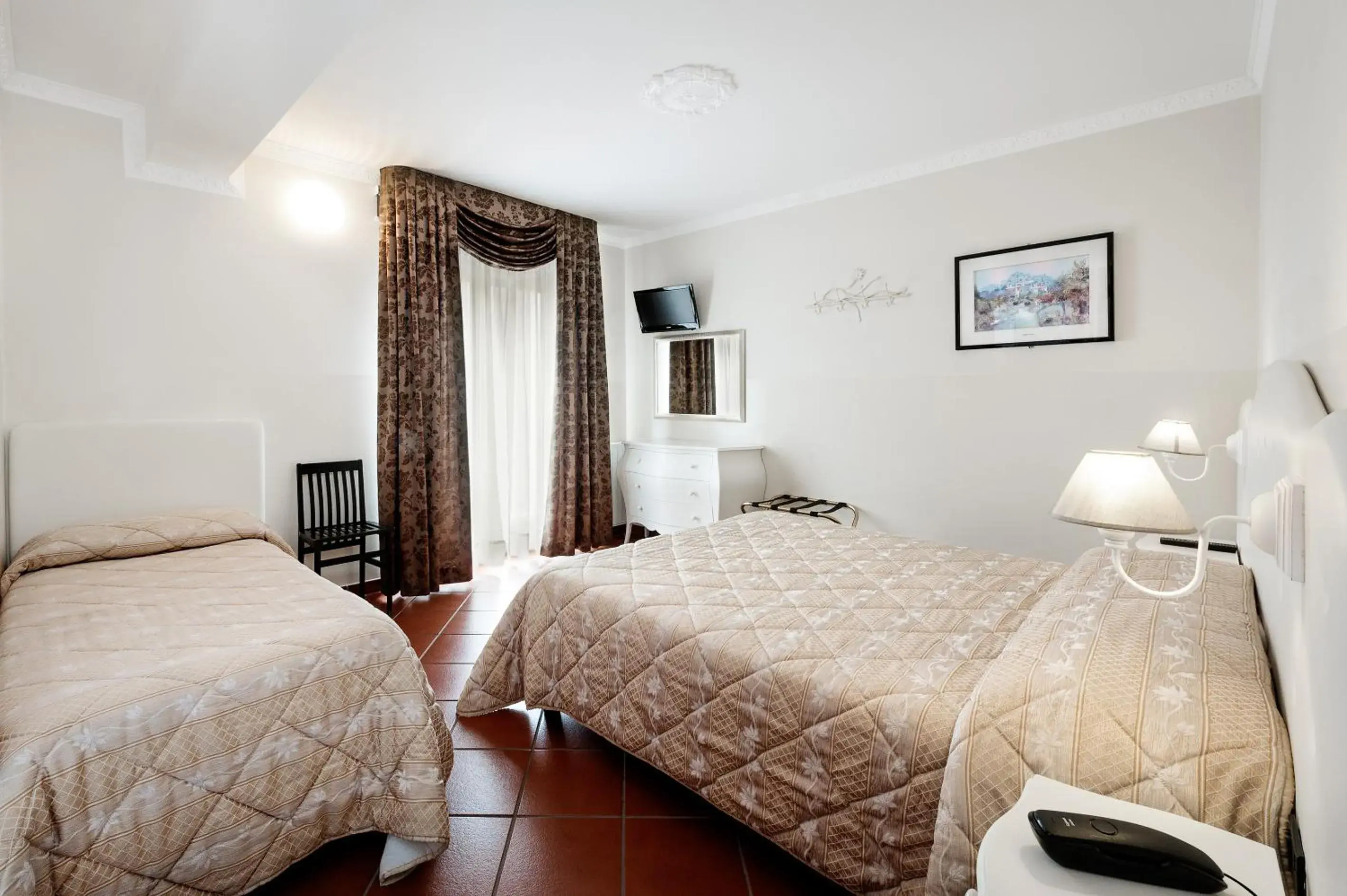 Triple Room in Hotel Edelweiss Triple Room in Hotel Edelweiss