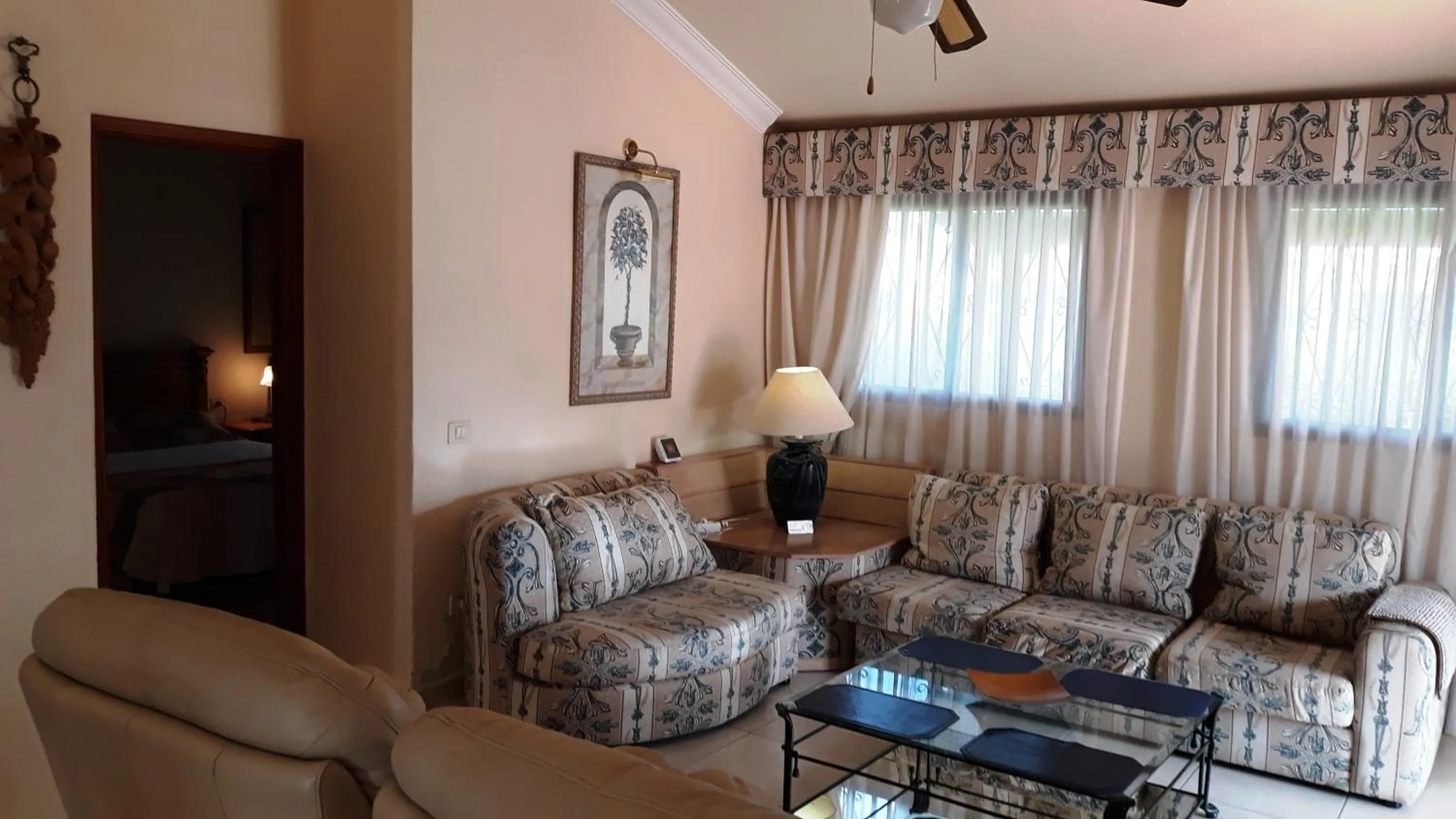 Living room in La Quinta Villas