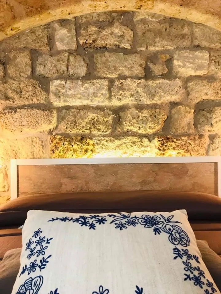 Bed in Suite Cavour B&B