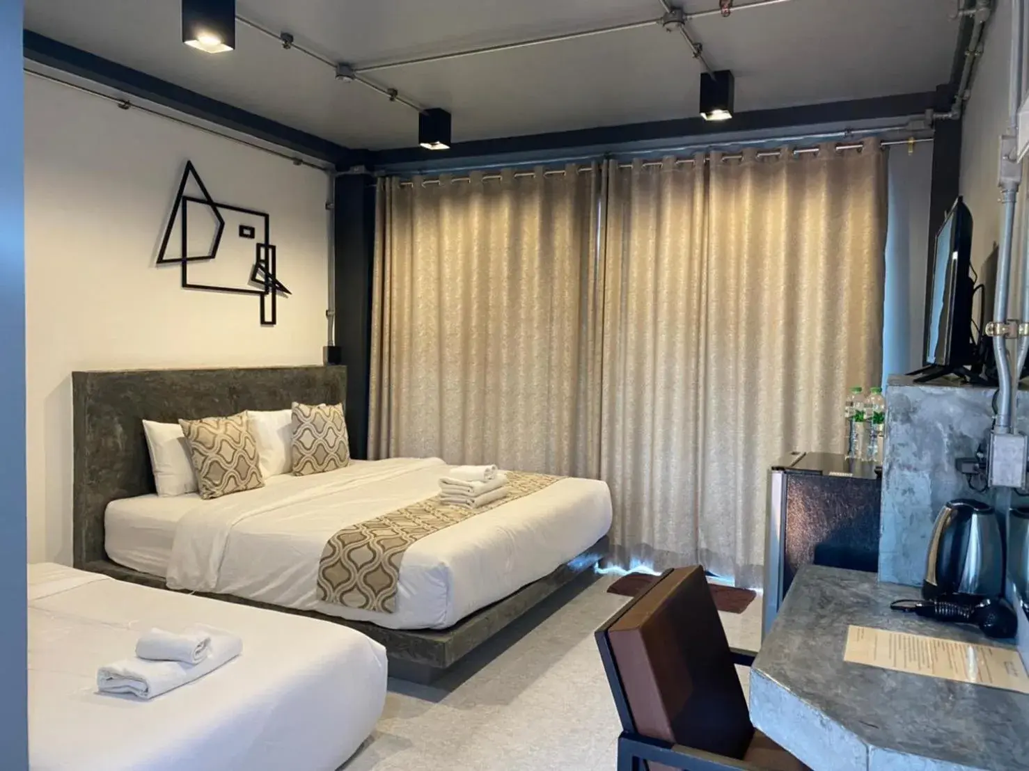 Photo of the whole room, Bed in Midtown Sukhothai Photo of the whole room, Bed in Midtown Sukhothai