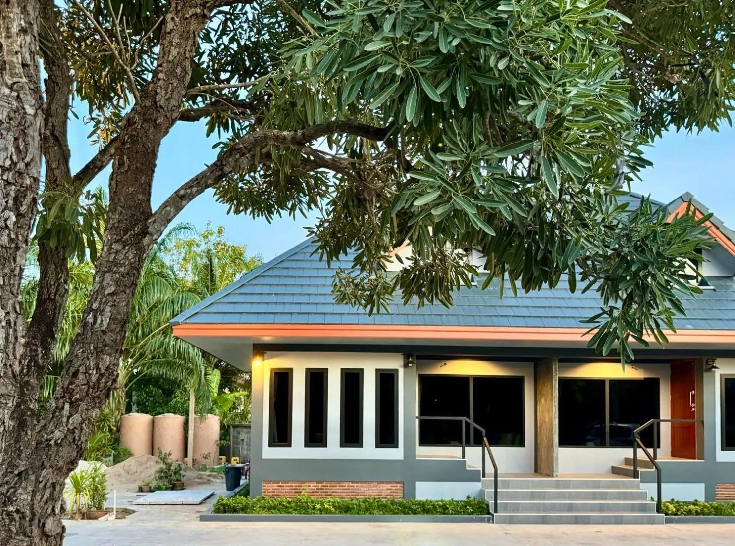 Property building in Midtown Sukhothai