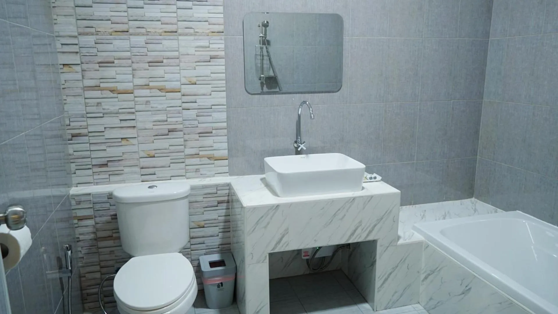 Shower in Midtown Sukhothai