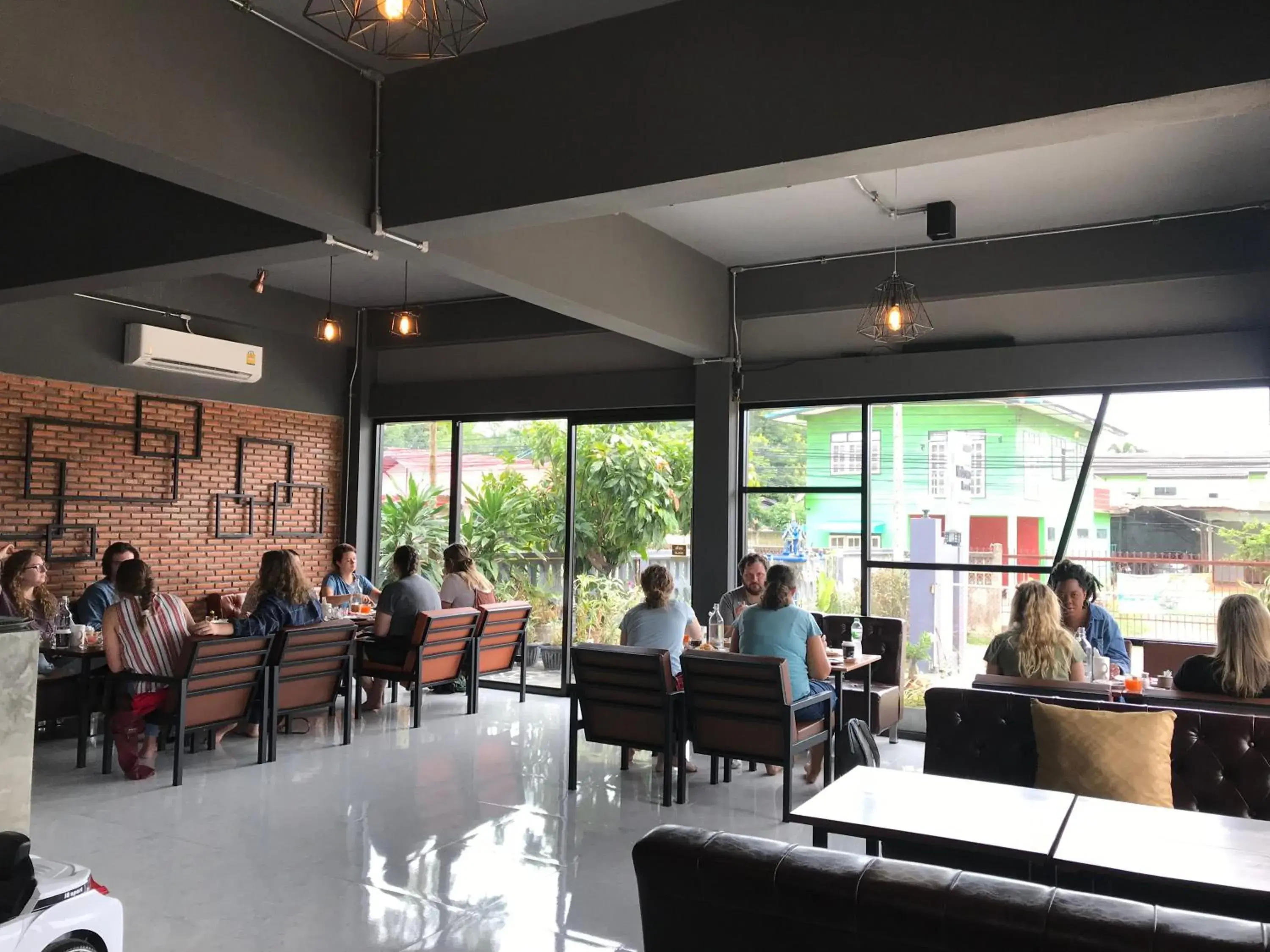 Restaurant/places to eat in Midtown Sukhothai Restaurant/places to eat in Midtown Sukhothai