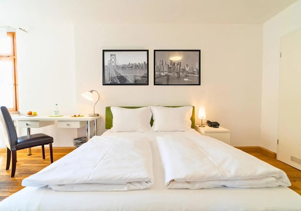 Bed in The Square Coburg