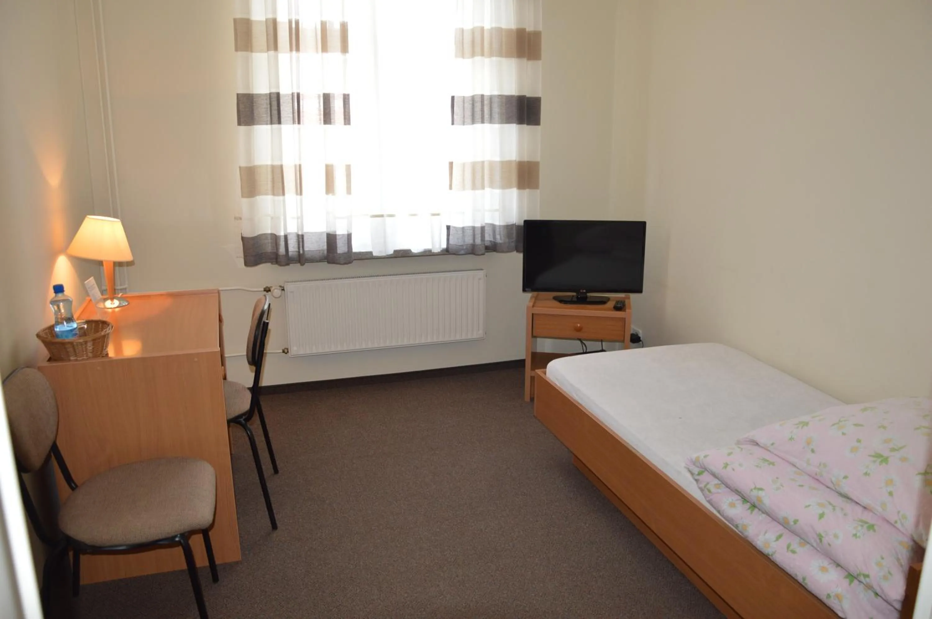 Bed in Pokoje Gościnne Centrum Kultury Prawosławnej