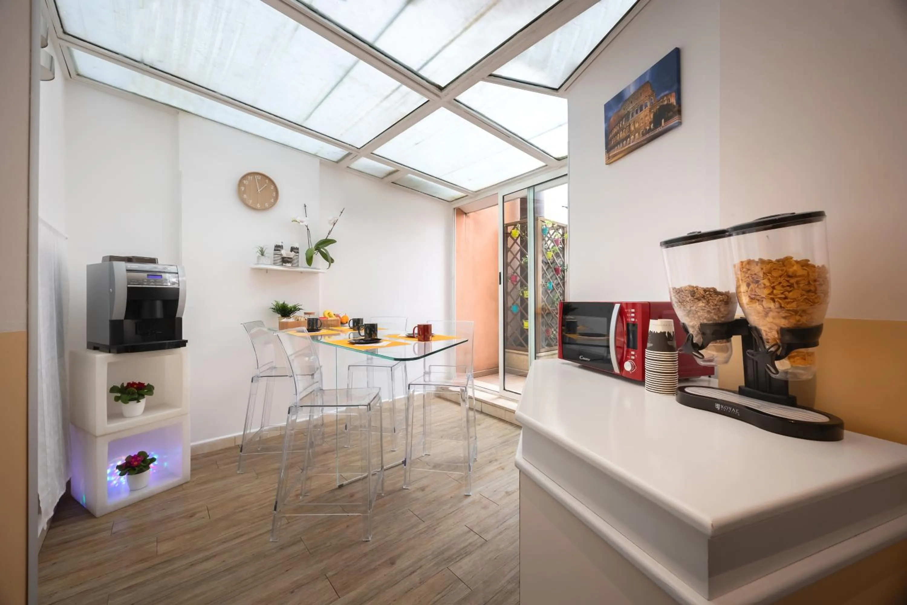 Food and drinks in Vaticano84