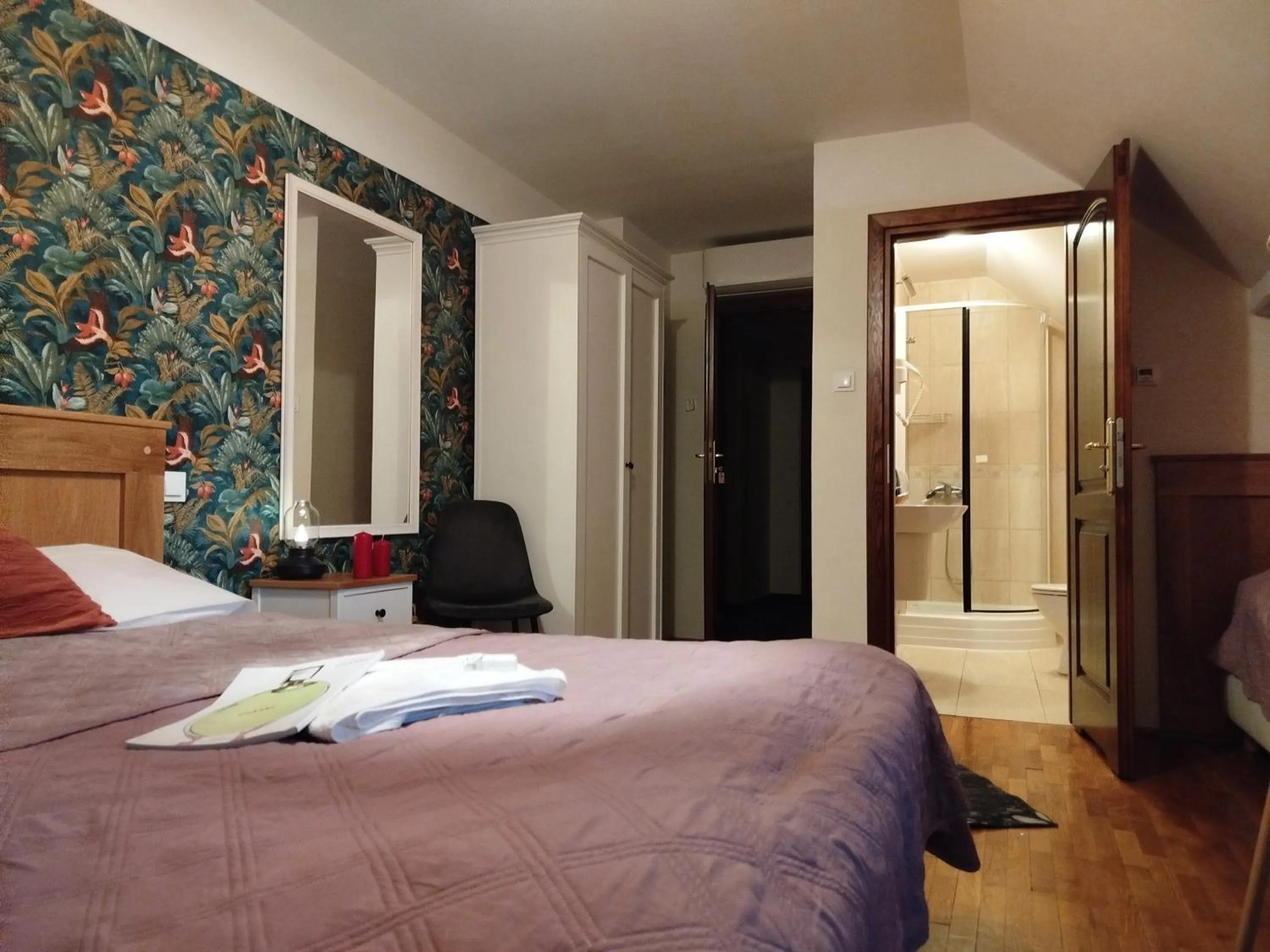 Bed in Willa Pod Basztą Restauracja&Wellness