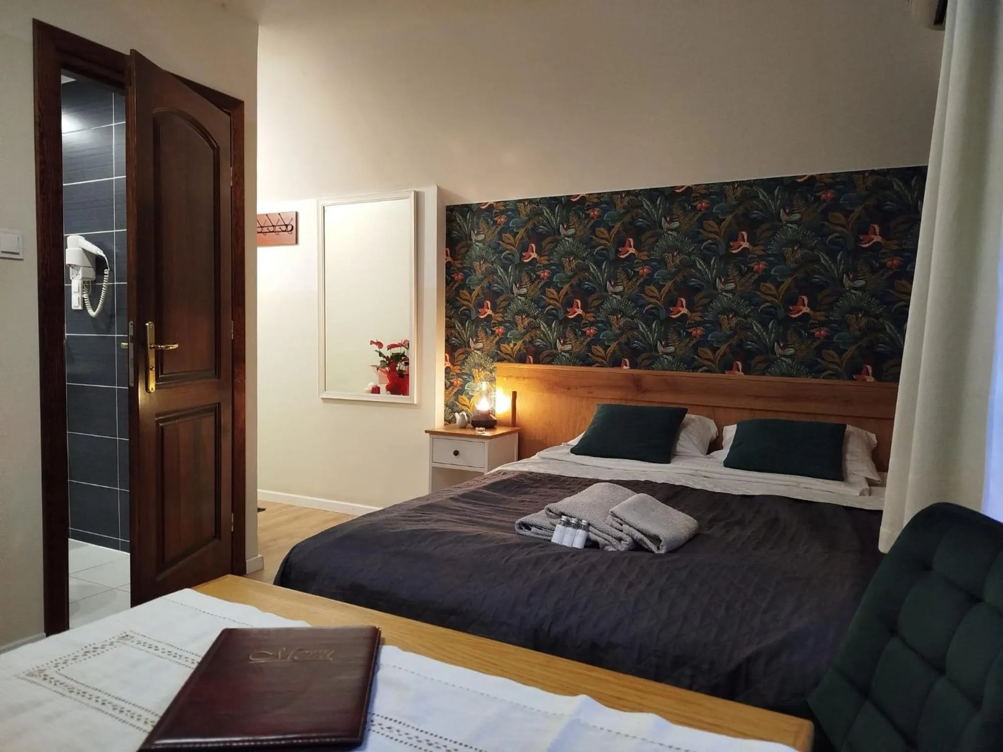 Bed in Willa Pod Basztą Restauracja&Wellness