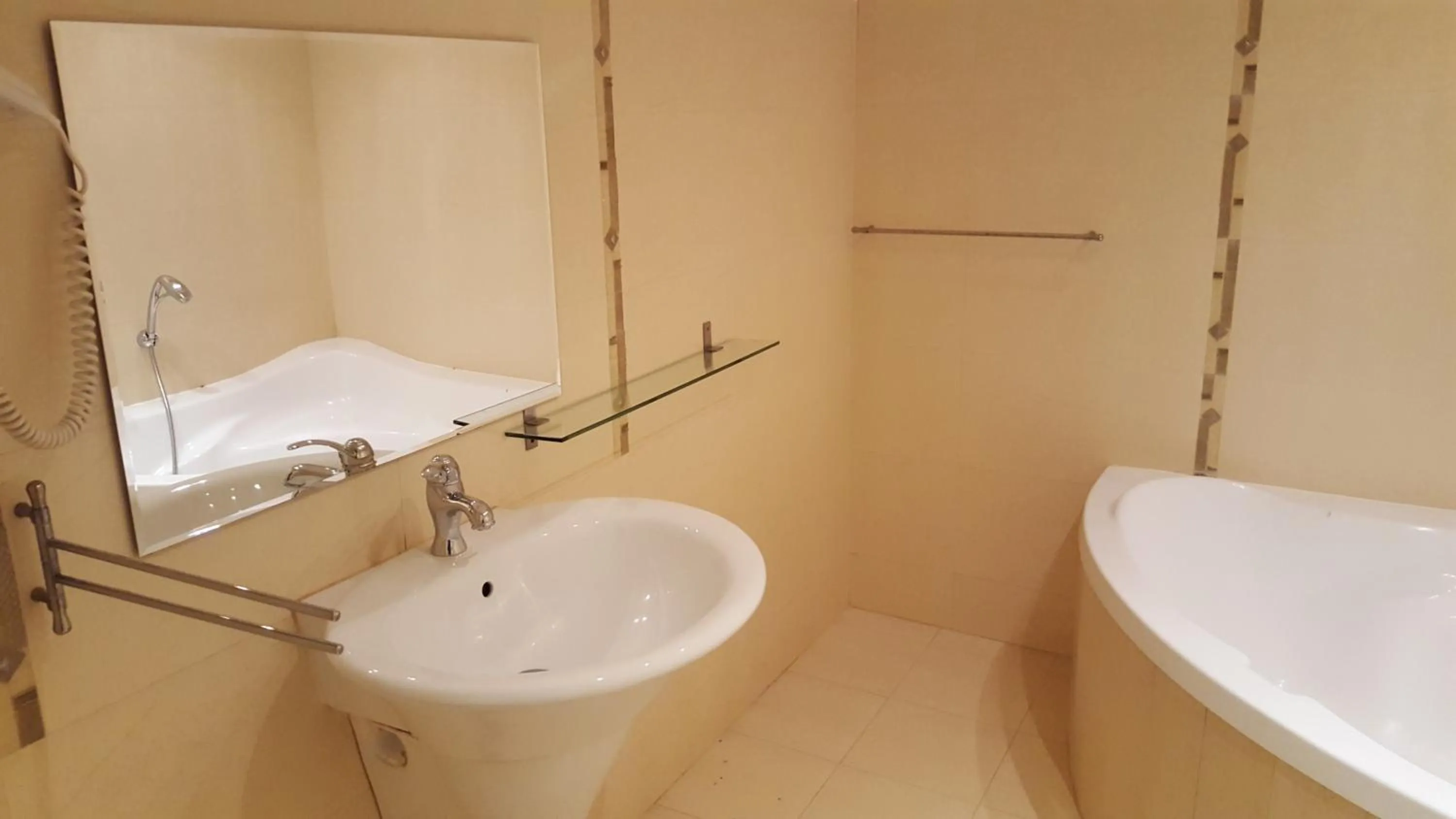 Bathroom in Willa Pod Basztą Restauracja&Wellness