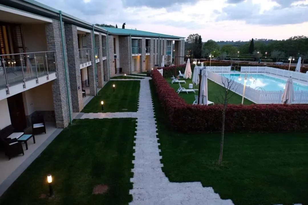 Garden in Chianti Village Morrocco