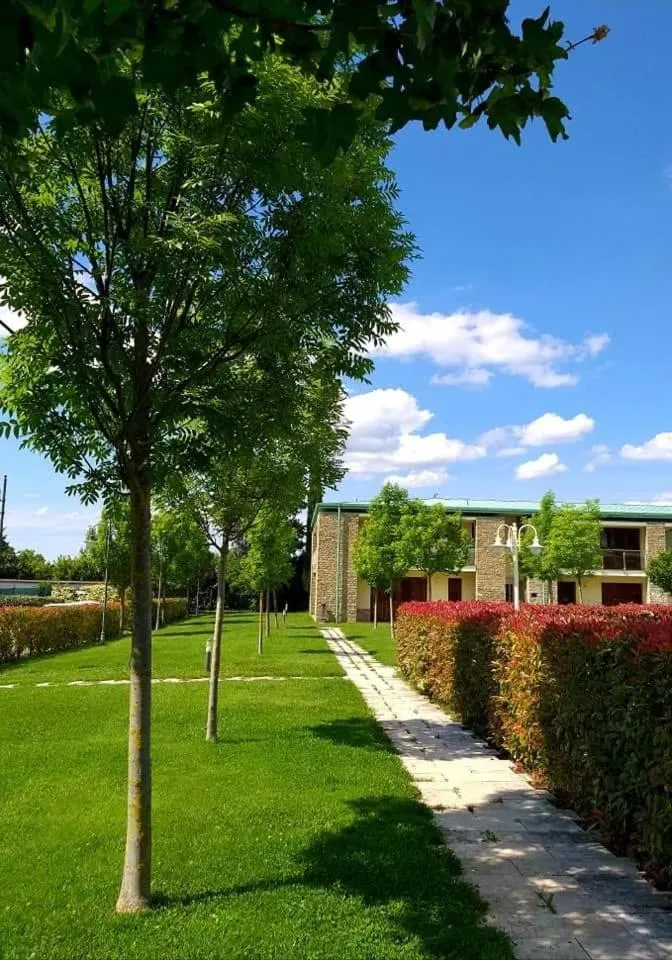 Garden in Chianti Village Morrocco