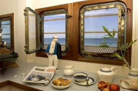 Restaurant/places to eat in Hôtel Kermor