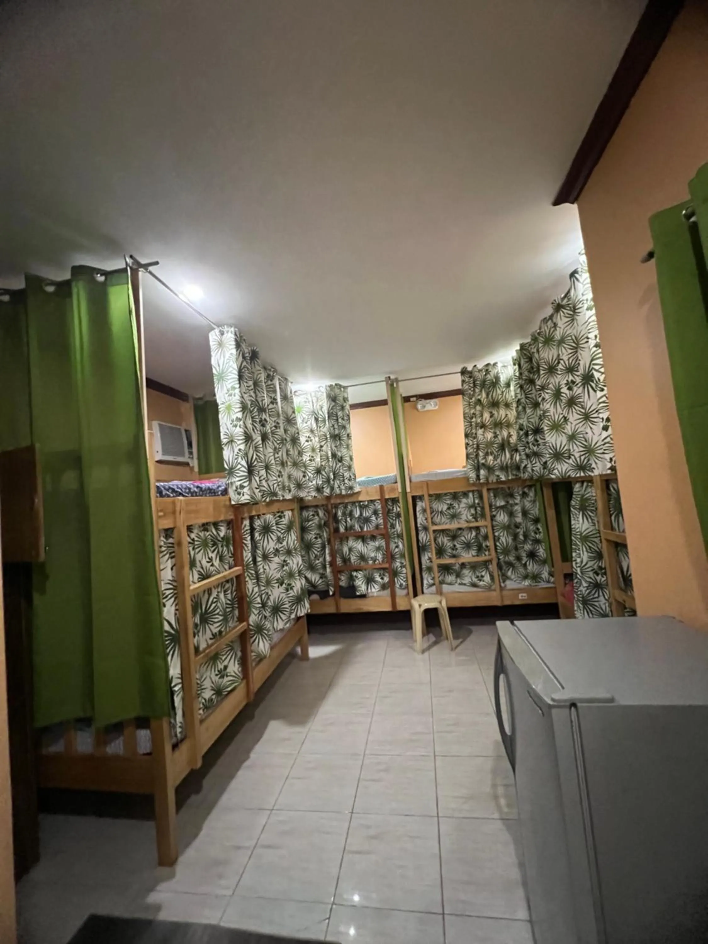 Bunk Bed in Mixed Dormitory Room in Stella'z guesthouse