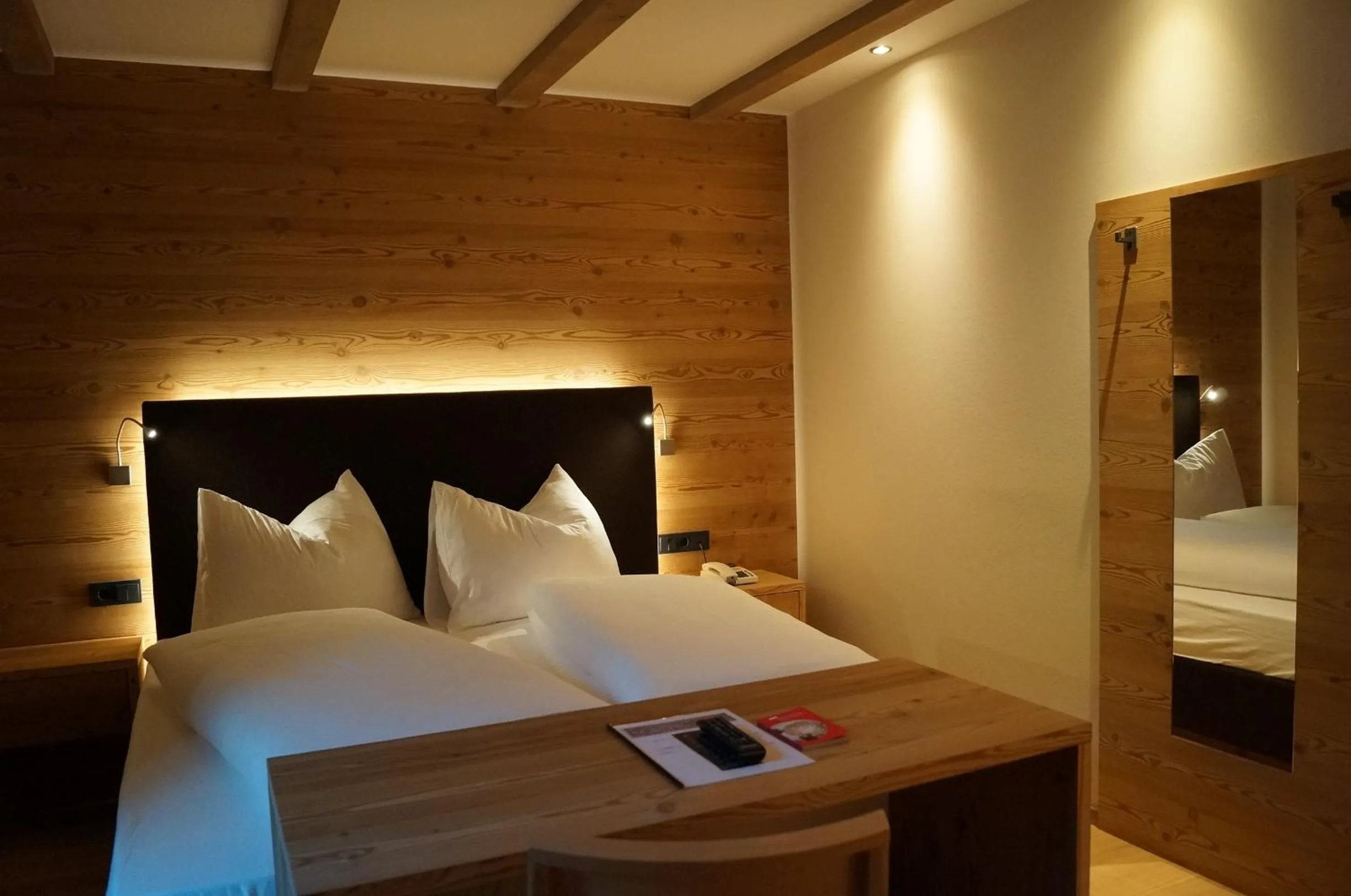 Bedroom, Bed in Hotel Laurin