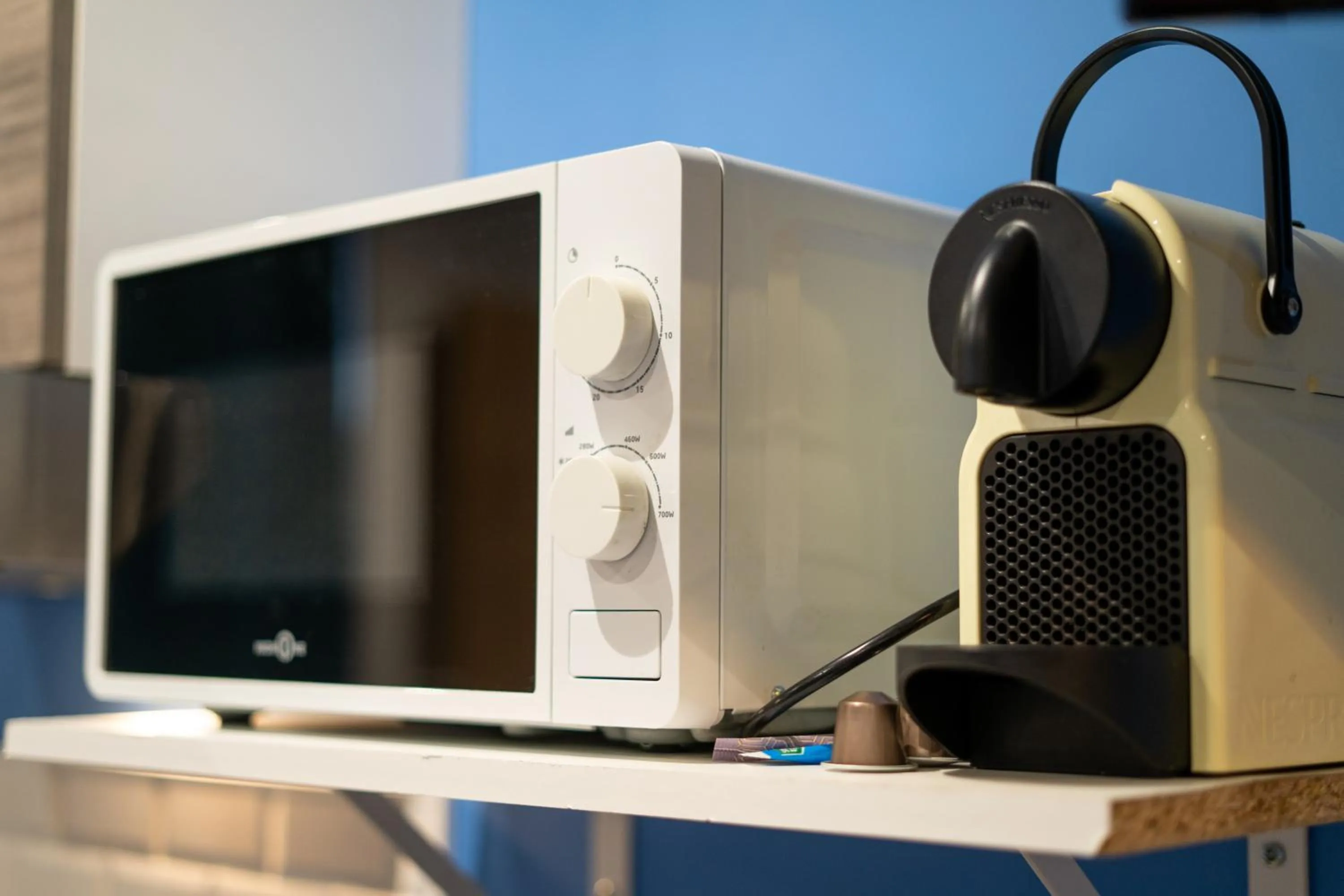 Kitchen or kitchenette in Capstay Color Valenciennes & Netflix