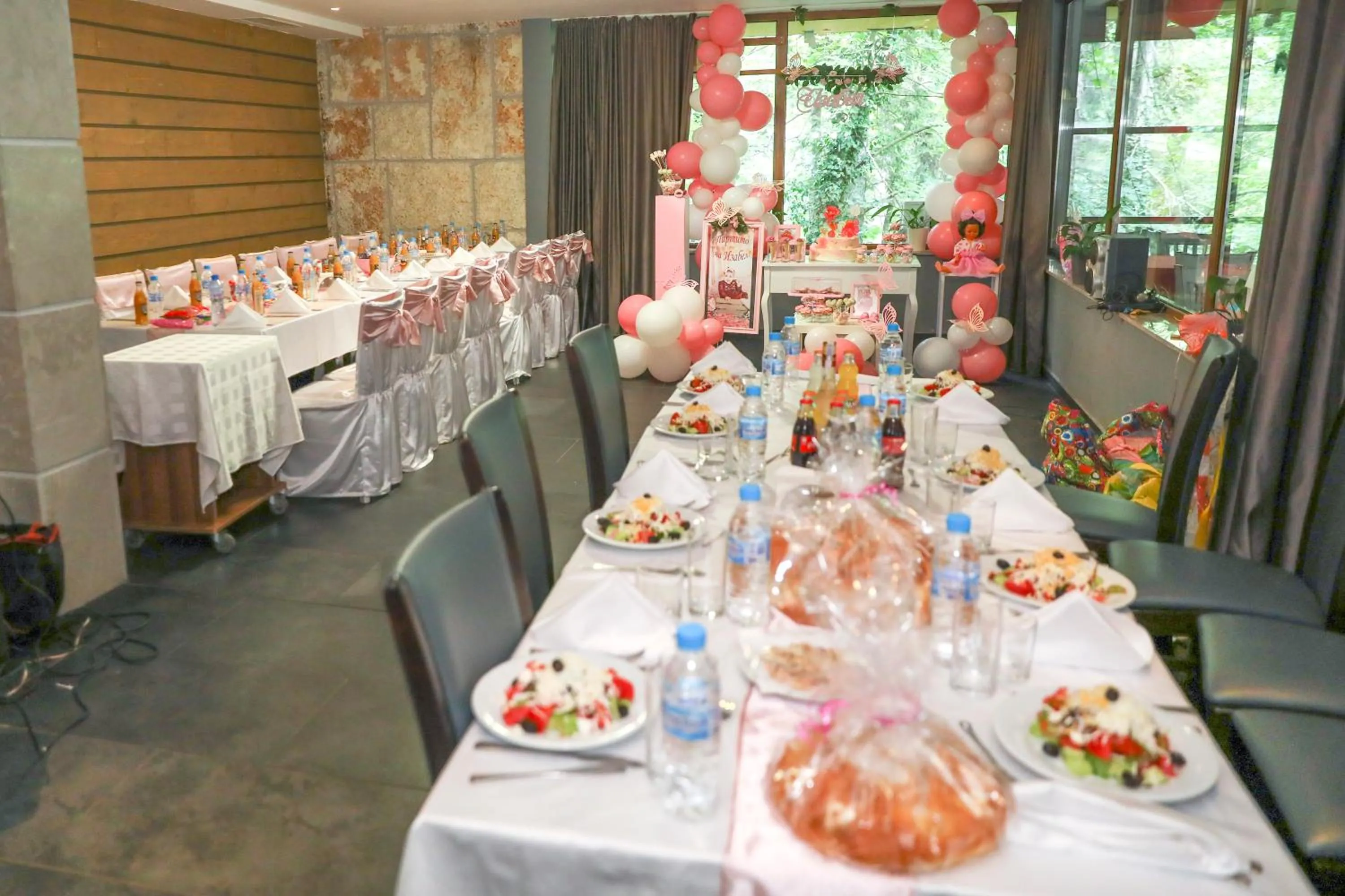 Restaurant/places to eat in Family Park Hotel Kyoshkove