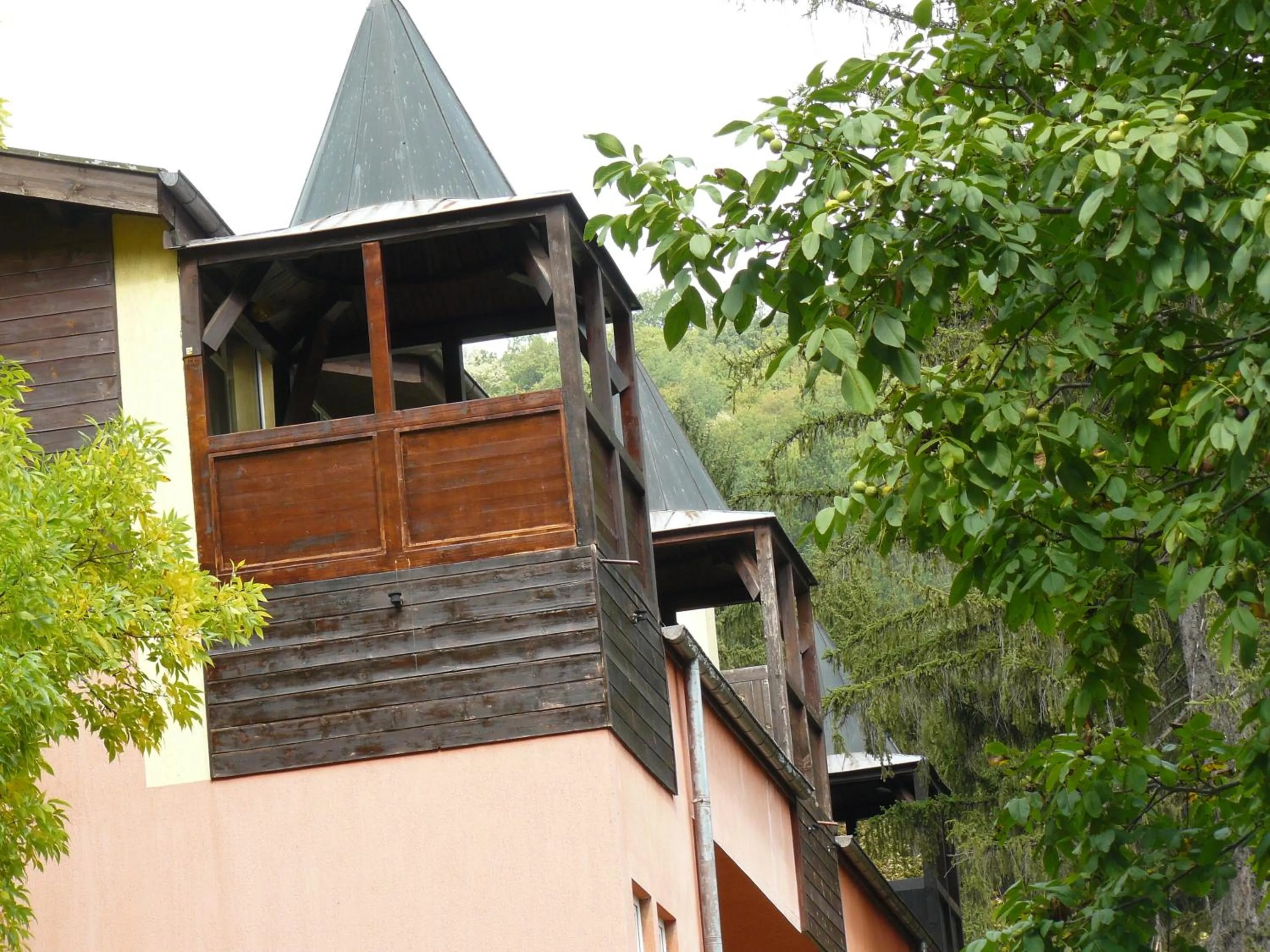Property building in Family Park Hotel Kyoshkove