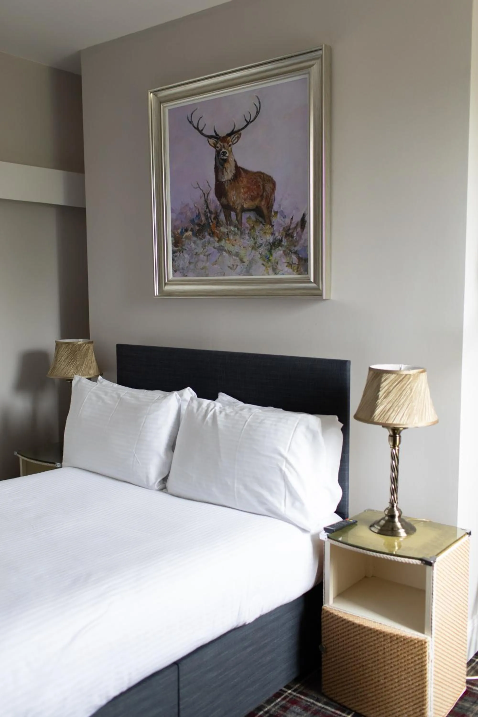 Bed in Whitebridge Hotel