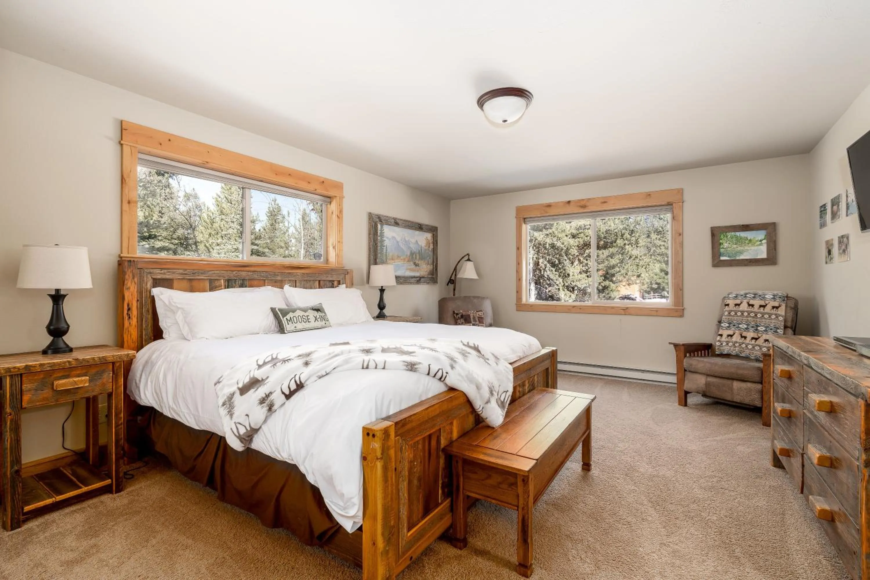 Bed in Shepherd Family Retreats- Fox