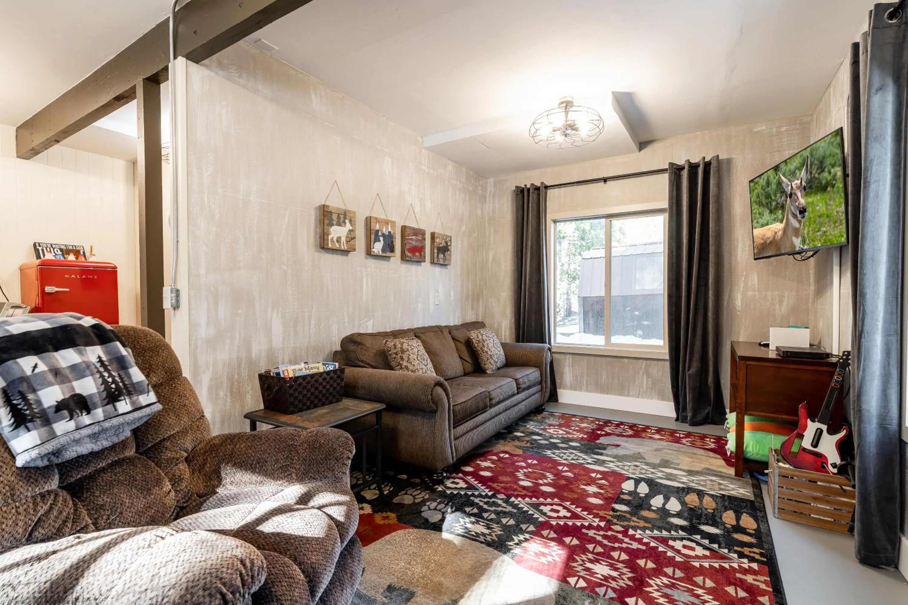 TV and multimedia in Shepherd Family Retreats- Fox