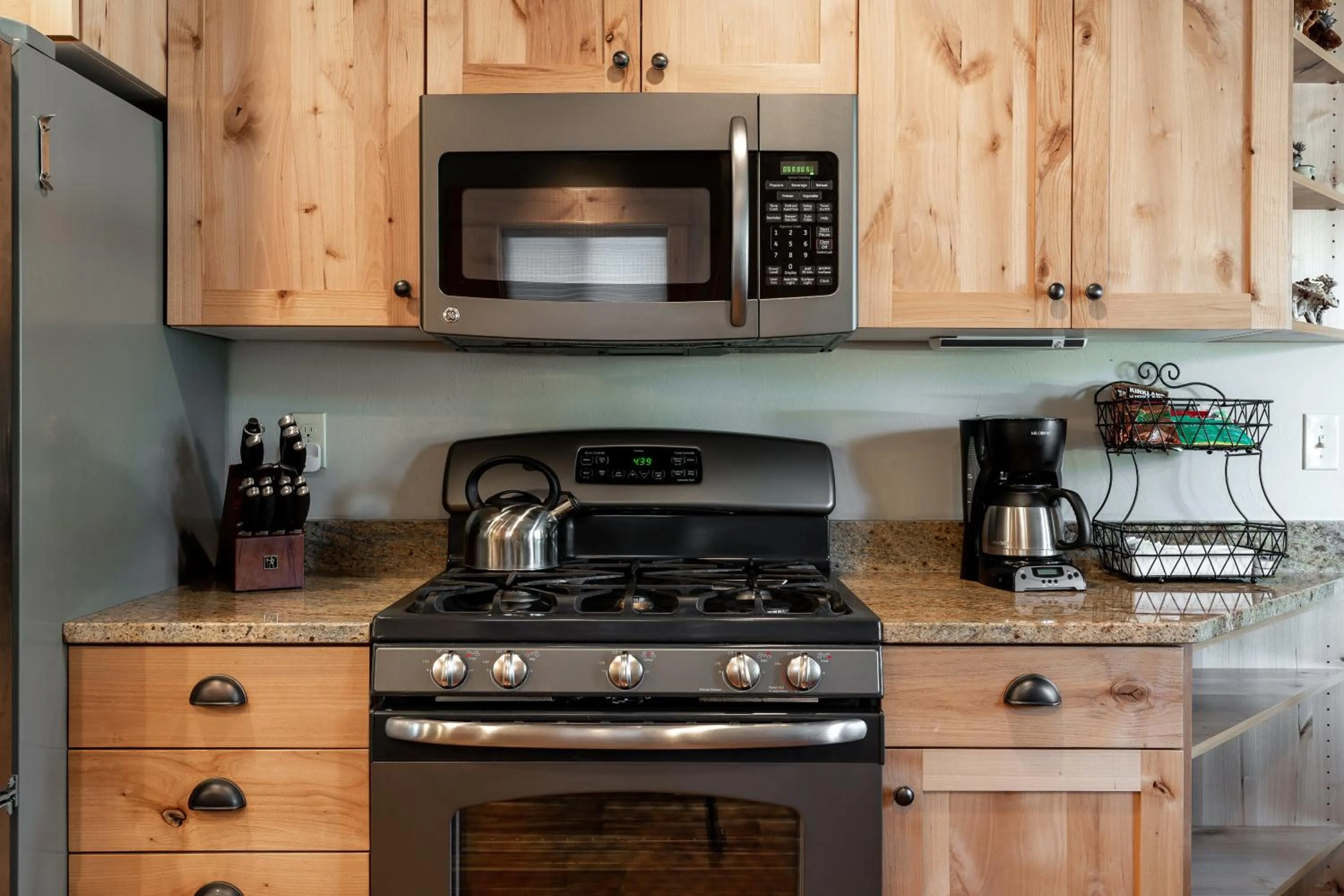 Coffee/tea facilities in Shepherd Family Retreats- Fox
