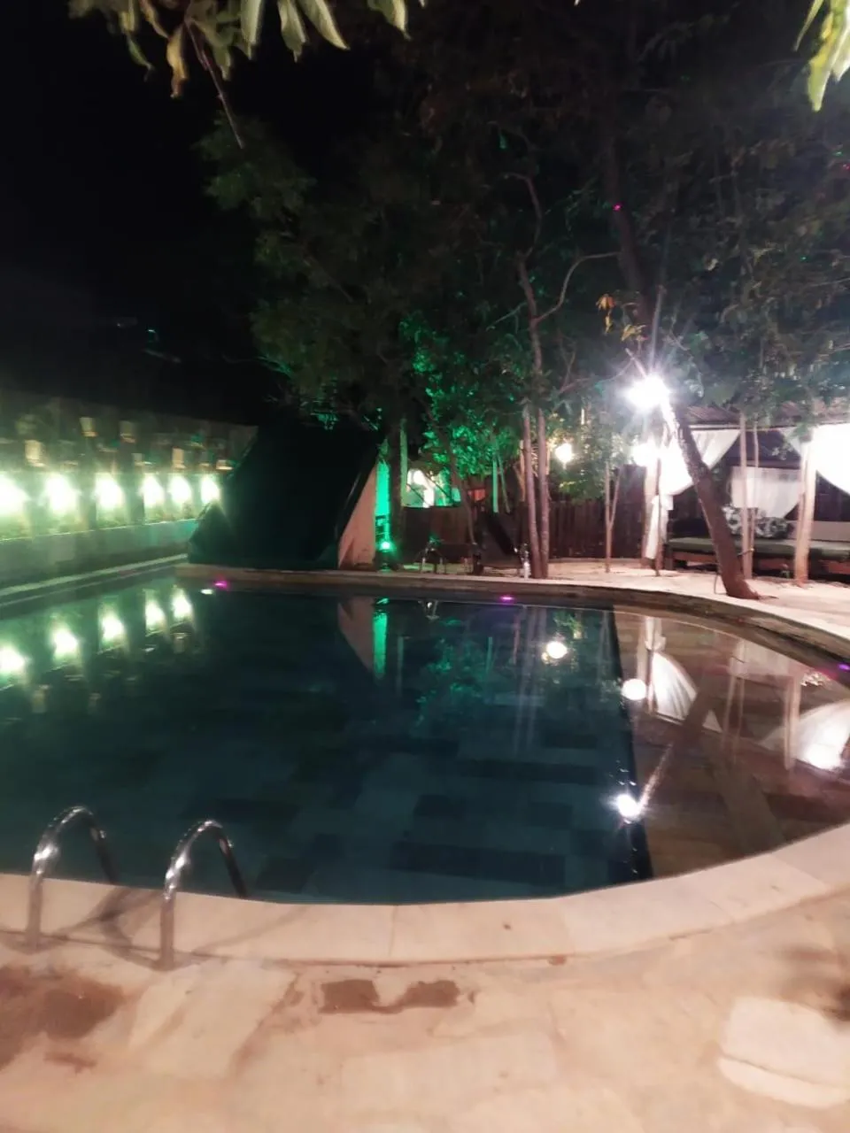 Swimming pool in Sanctuary Pirenópolis Suítes e Flats