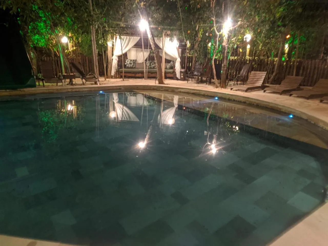 Swimming pool in Sanctuary Pirenópolis Suítes e Flats