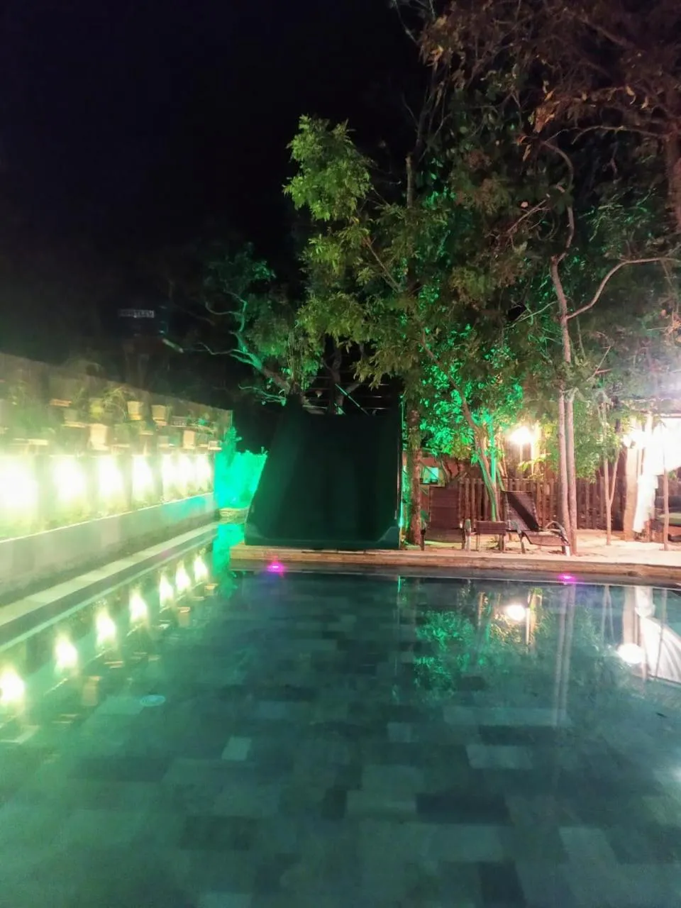 Swimming pool in Sanctuary Pirenópolis Suítes e Flats