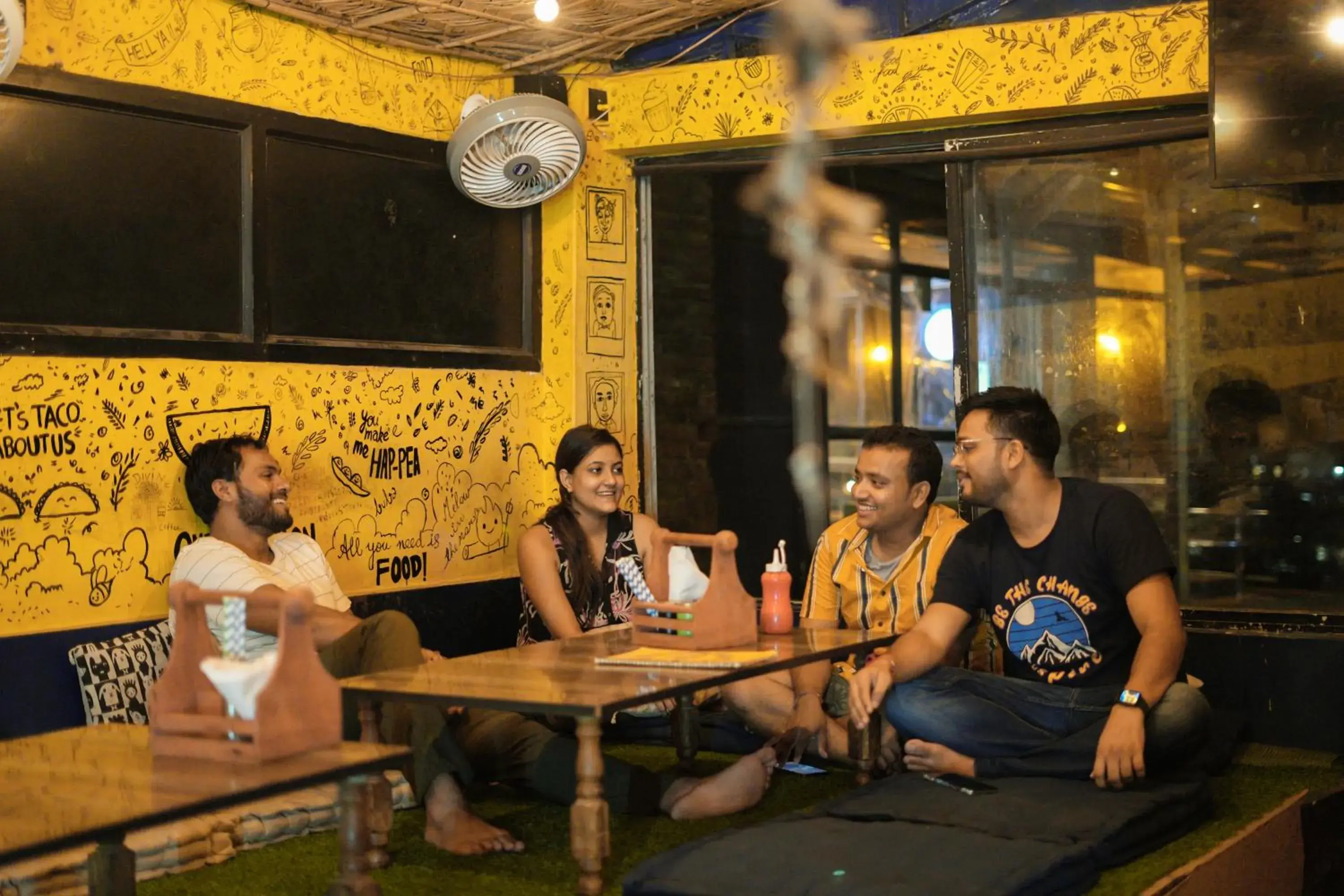 Restaurant/places to eat in Shalom Backpackers Rishikesh Restaurant/places to eat in Shalom Backpackers Rishikesh