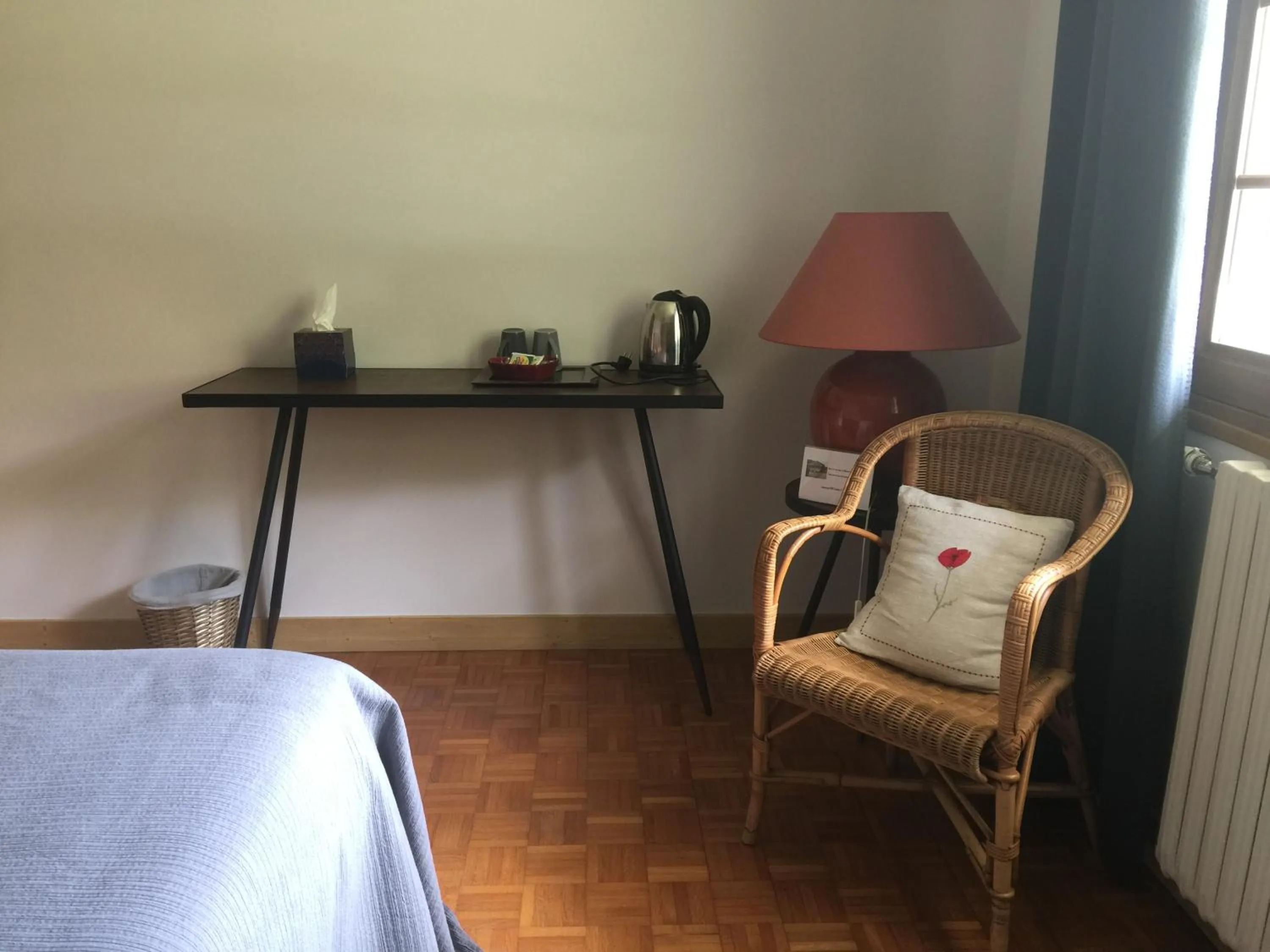 Coffee/tea facilities, Bed in Chambres d'Hôtes Les Pierres Taillées