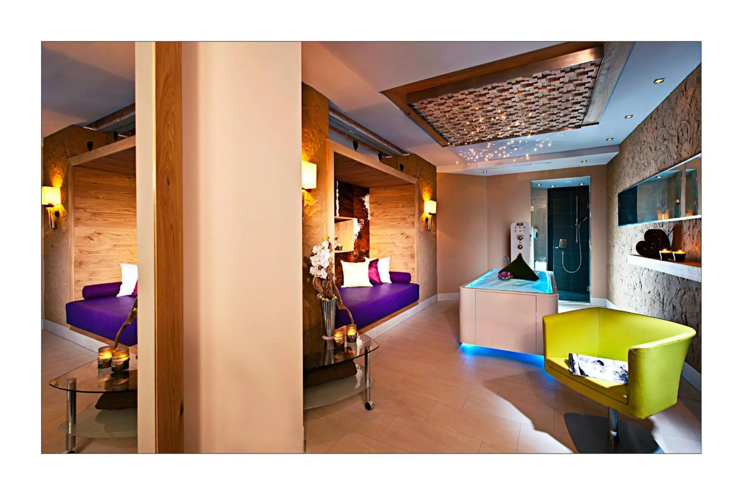 Seating area, Bed in Hotel Fliana 4-Sterne Superior