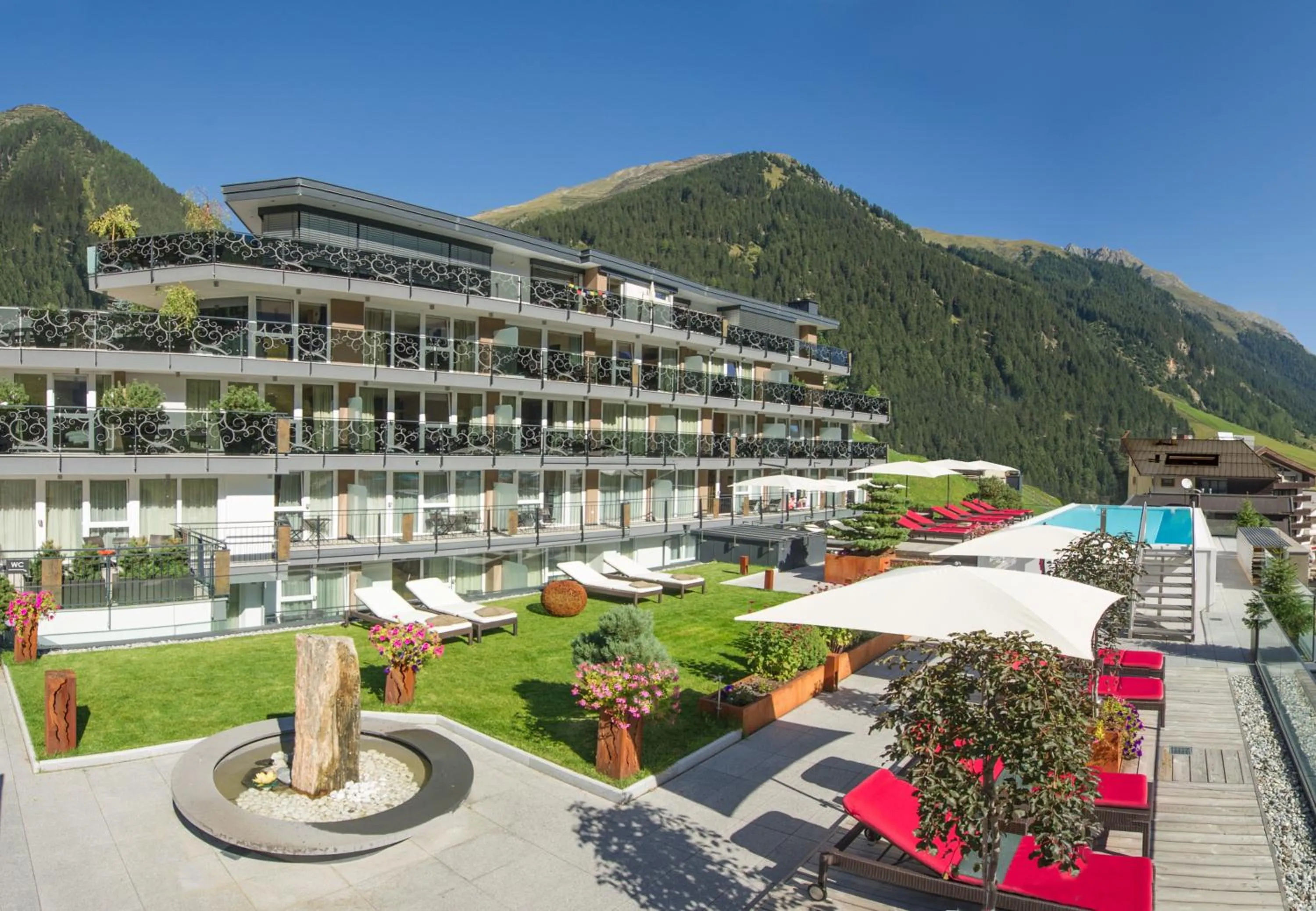 Property building in Hotel Fliana 4-Sterne Superior